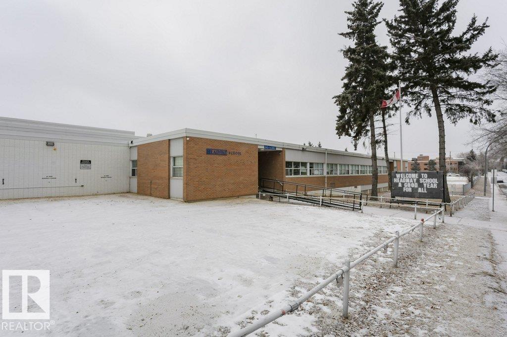 Photo 66 at 10511 76 Street NW, Forest Heights, Edmonton