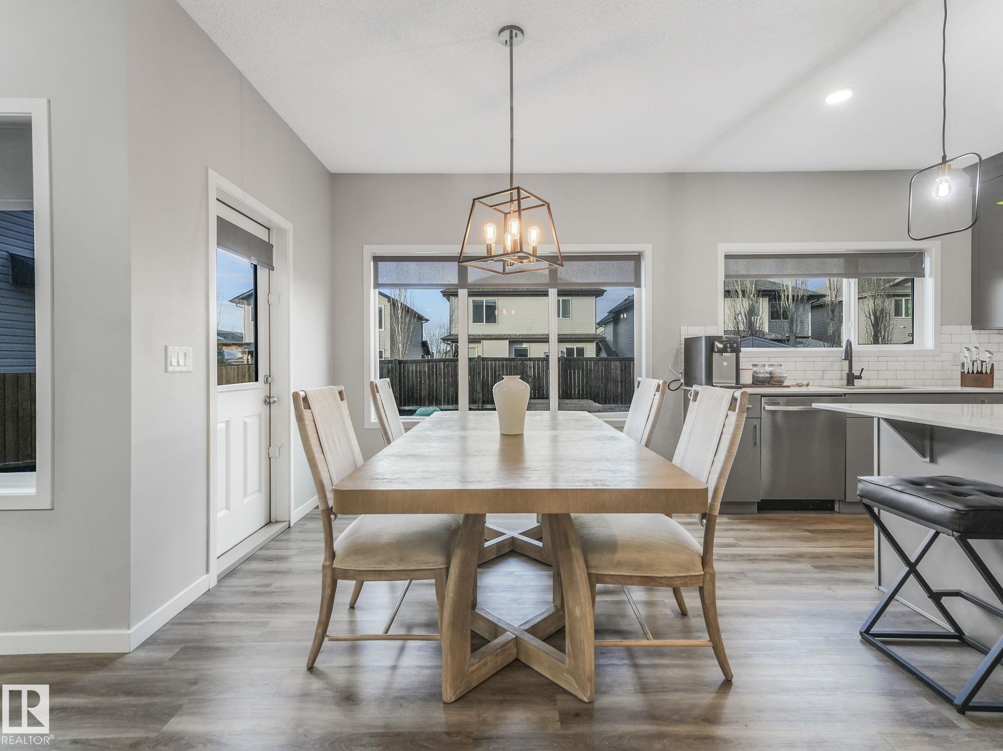 Photo 13 at 10 Autumnwood Crescent, Aspen Glen, Spruce Grove