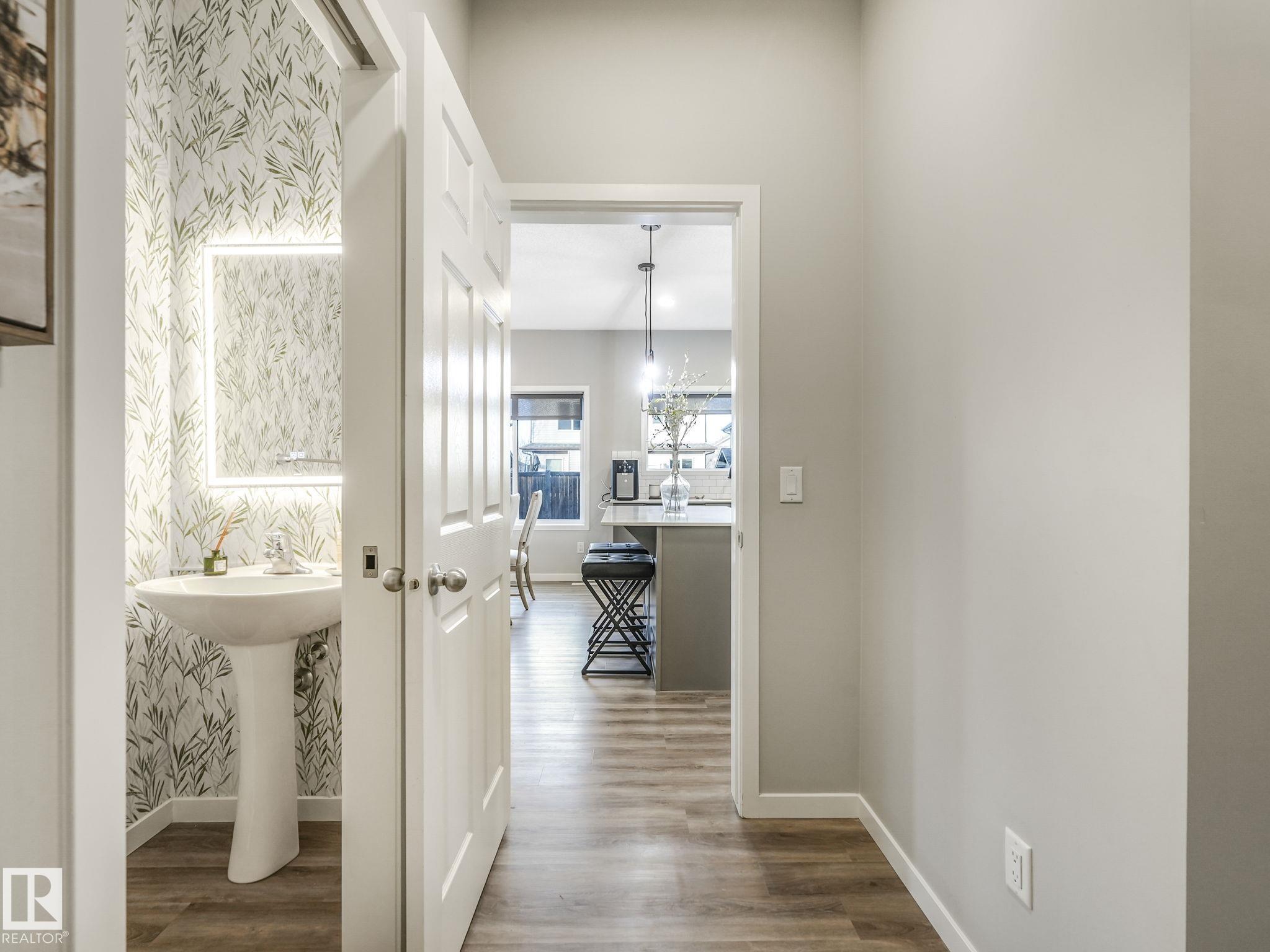 Photo 19 at 10 Autumnwood Crescent, Aspen Glen, Spruce Grove
