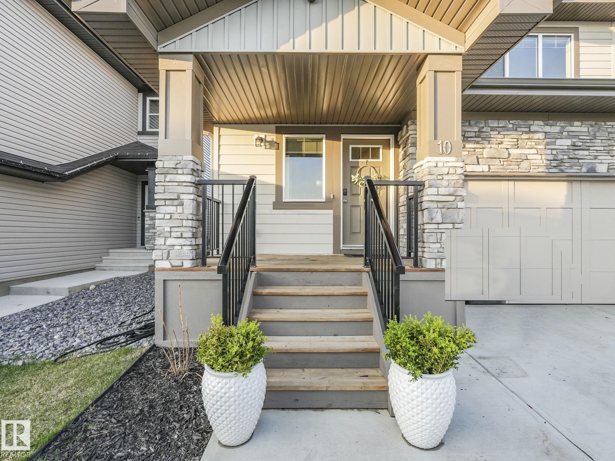 Photo 3 at 10 Autumnwood Crescent, Aspen Glen, Spruce Grove