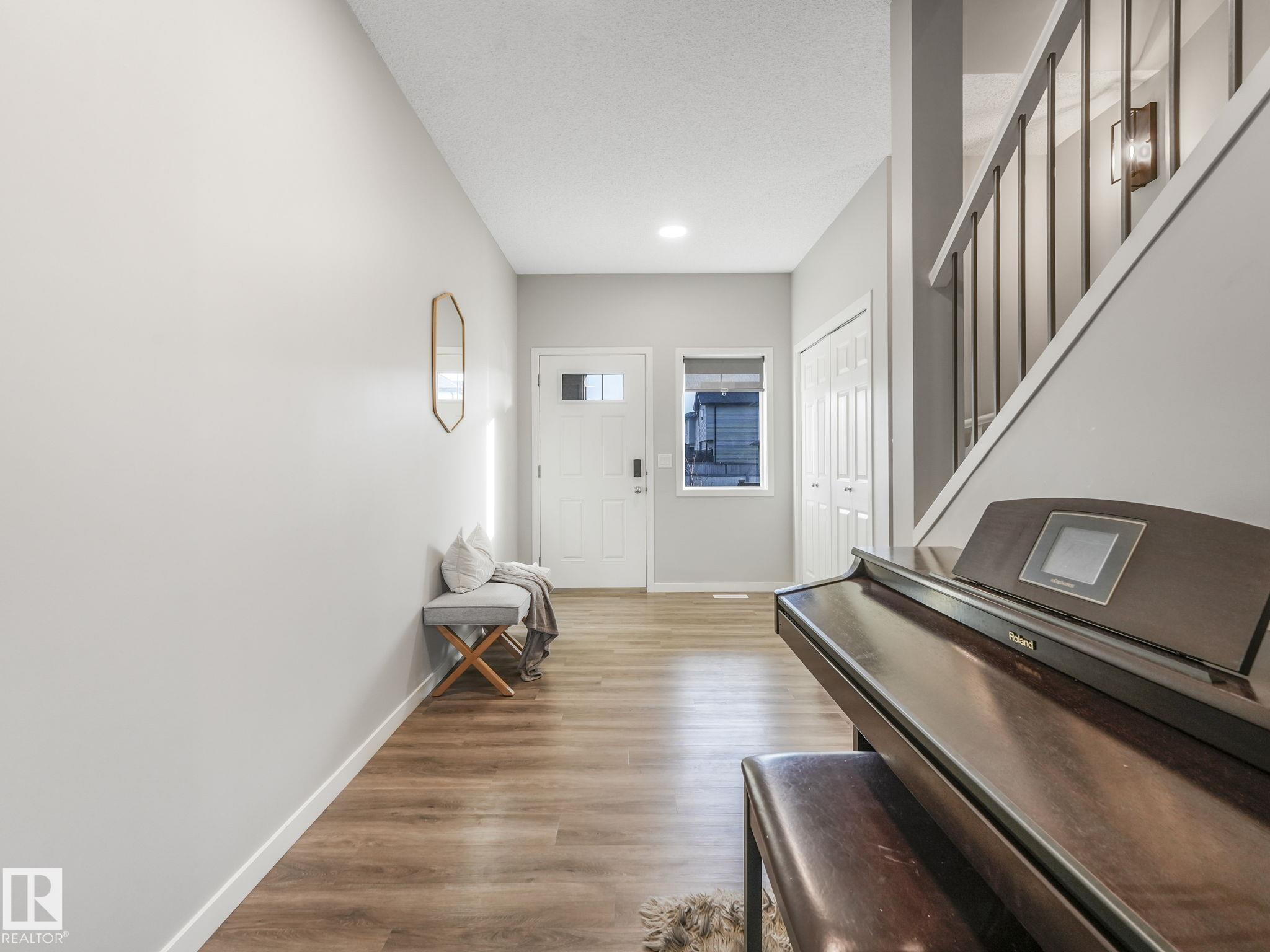 Photo 5 at 10 Autumnwood Crescent, Aspen Glen, Spruce Grove