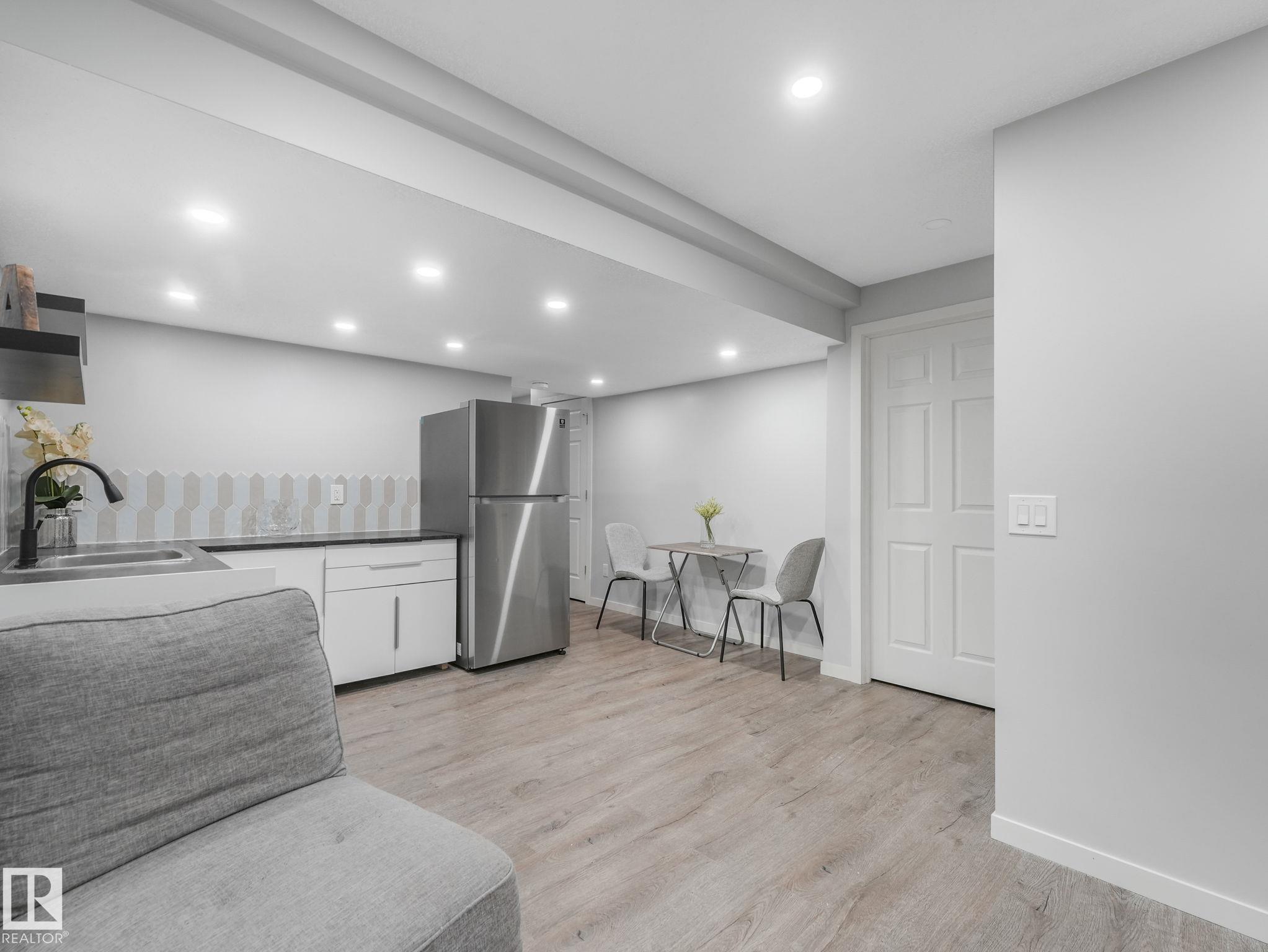 Photo 52 at 10 Autumnwood Crescent, Aspen Glen, Spruce Grove
