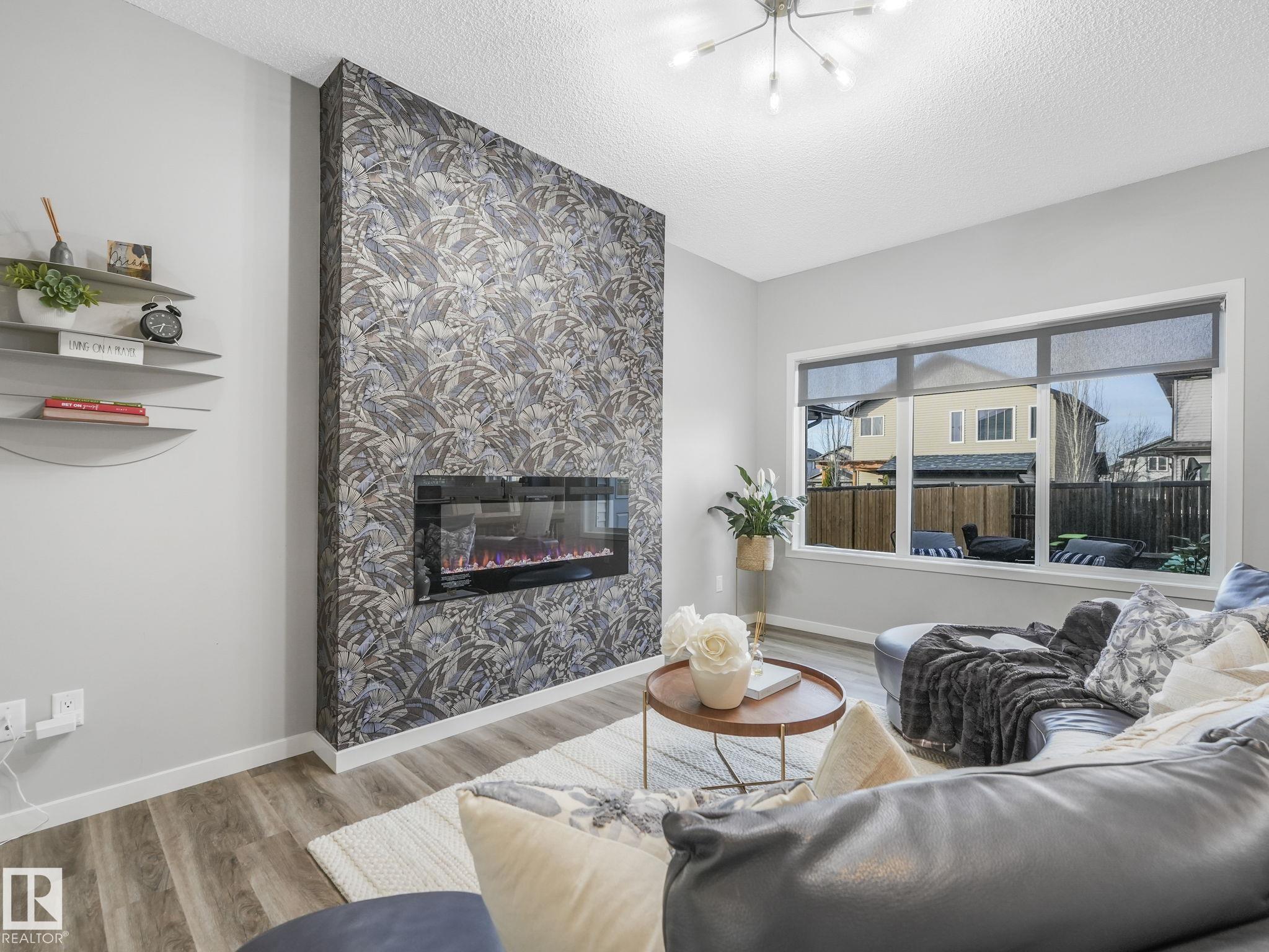 Photo 7 at 10 Autumnwood Crescent, Aspen Glen, Spruce Grove