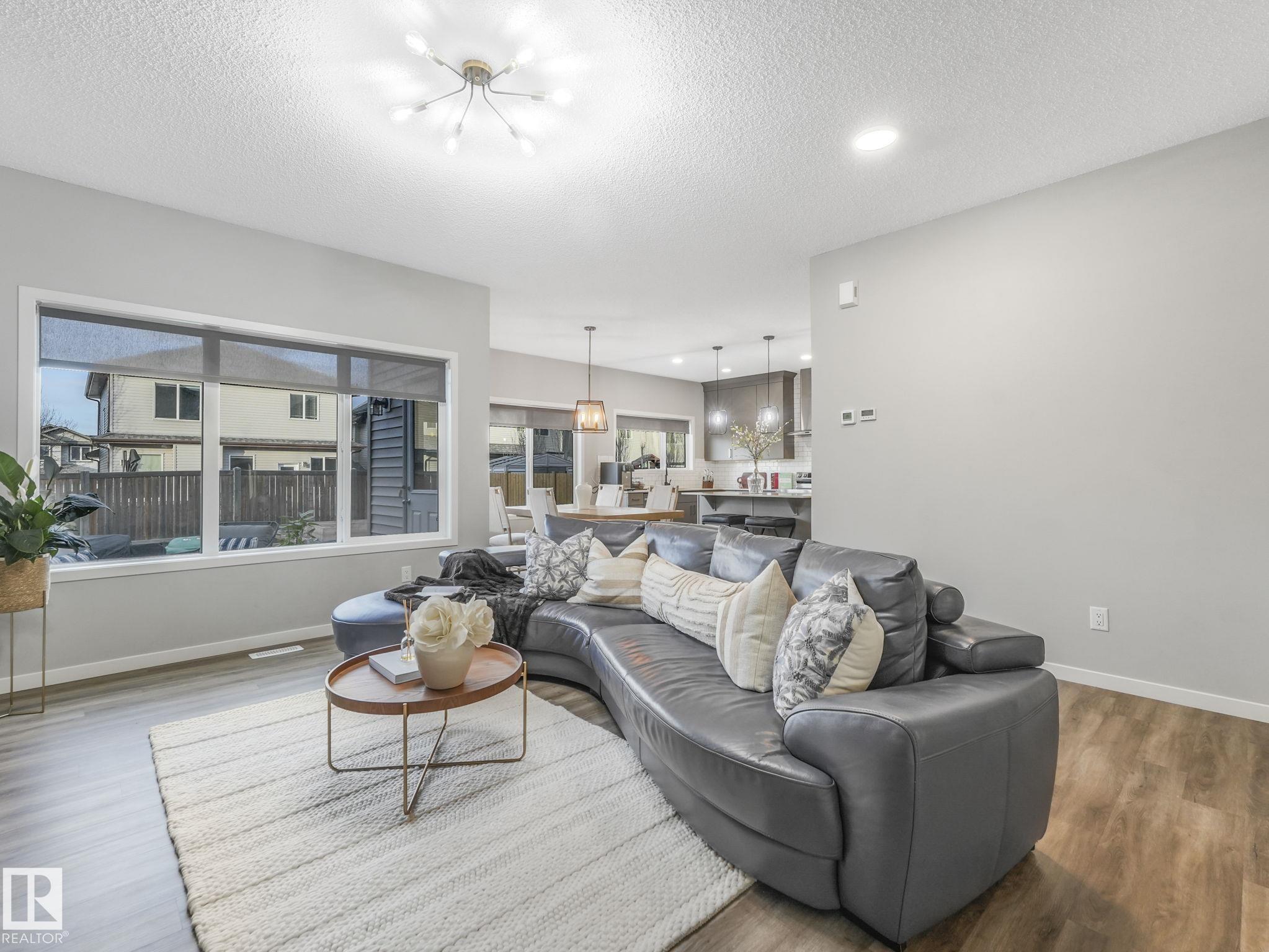 Photo 10 at 10 Autumnwood Crescent, Aspen Glen, Spruce Grove