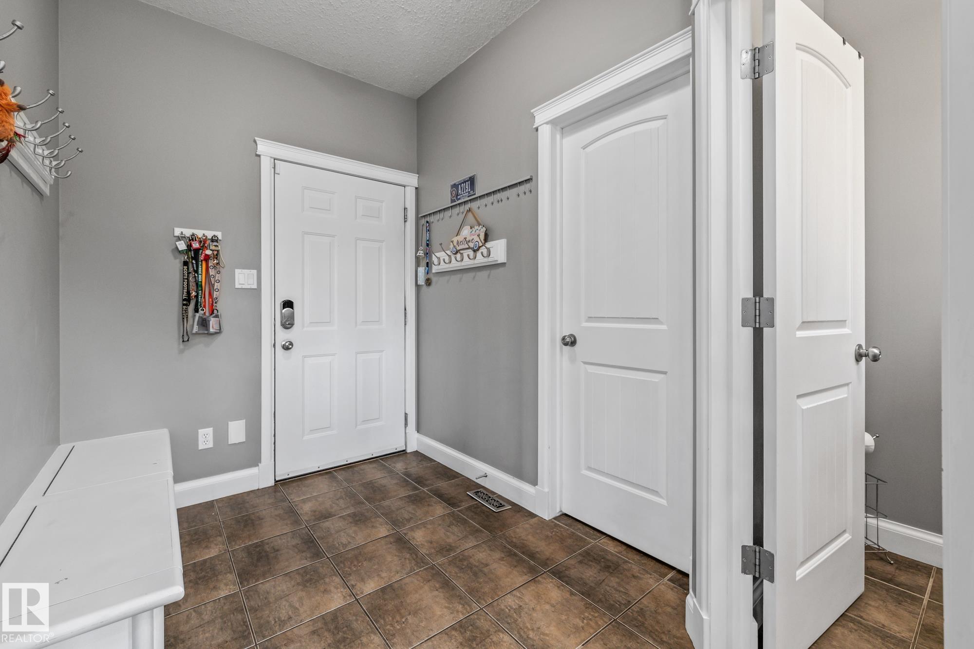 Photo 16 at 38 - 53017 Rge Road 223, Habitat Acres, Rural Strathcona County