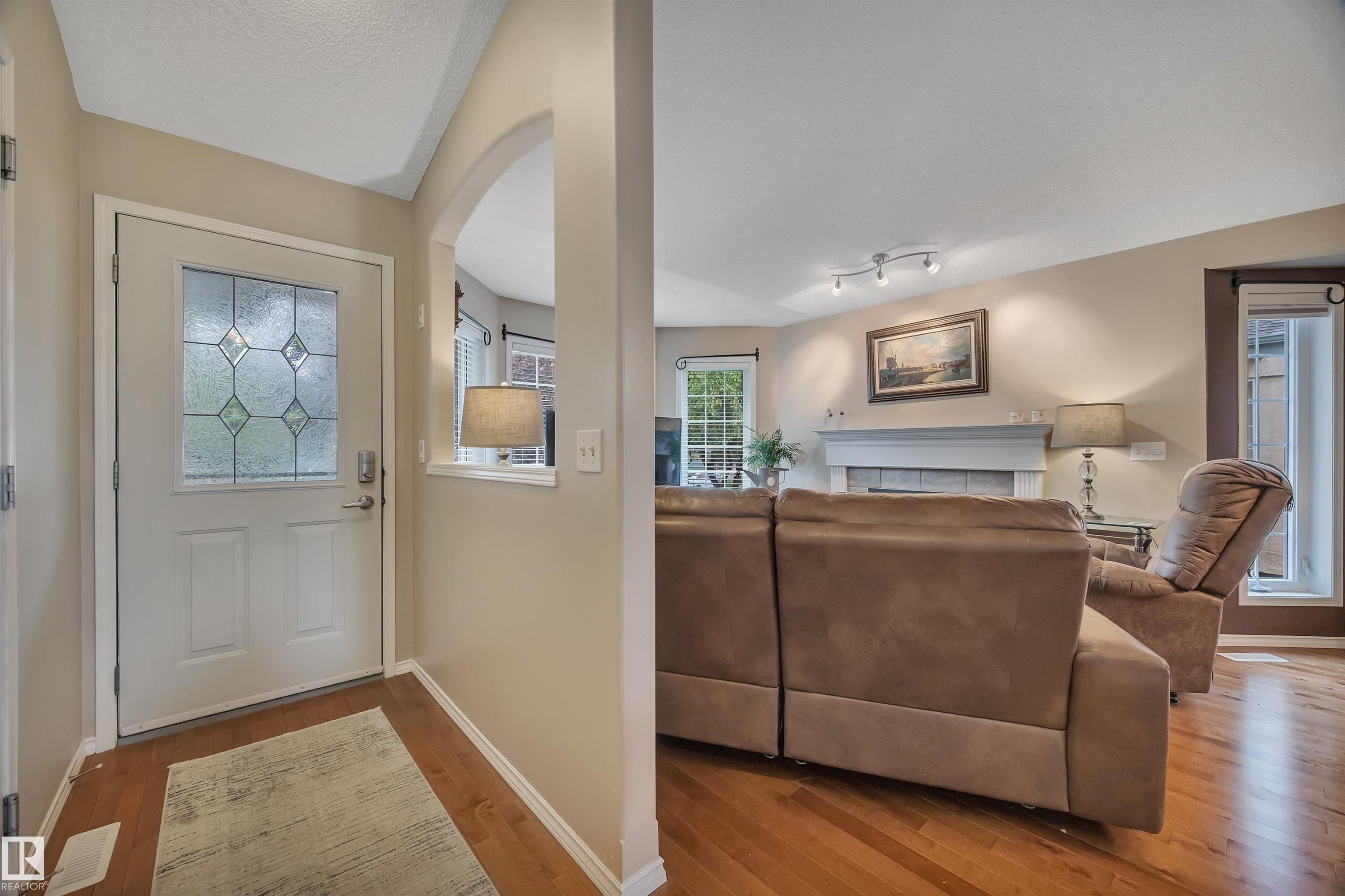 Photo 7 at 6 - 102 Bridgeport Crossing, Bridgeport, Leduc