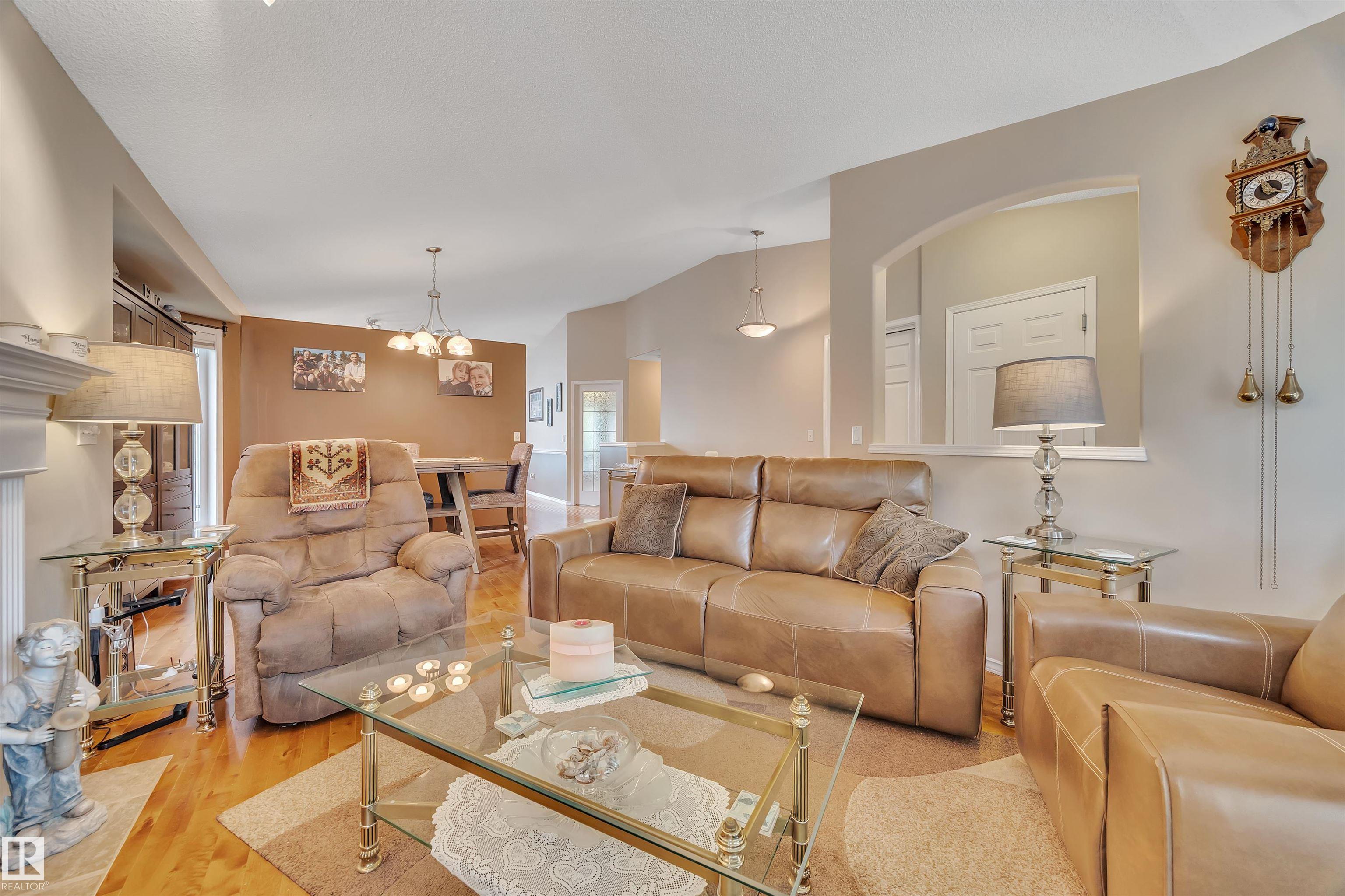 Photo 10 at 6 - 102 Bridgeport Crossing, Bridgeport, Leduc