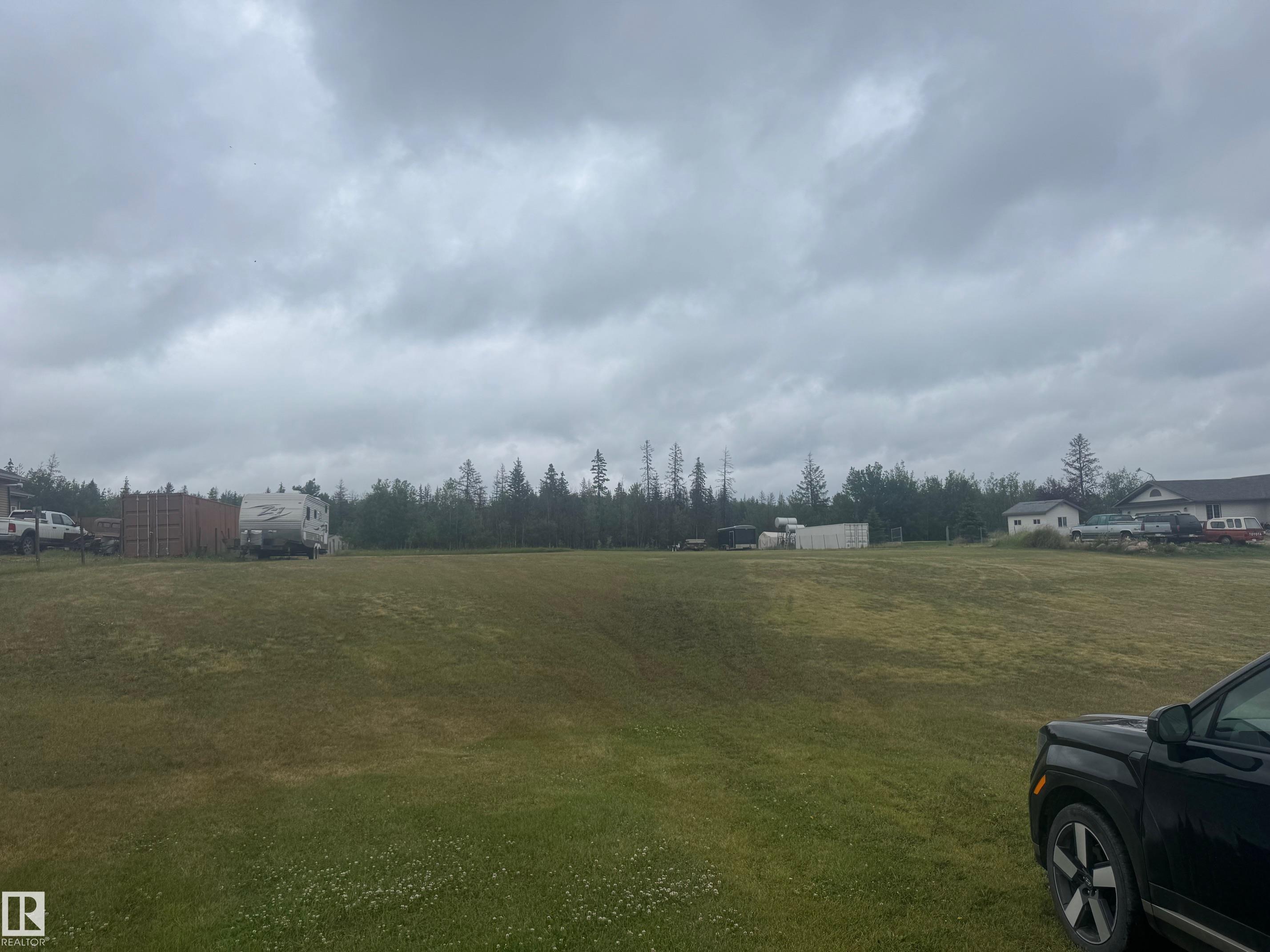 Photo 2 at 12 - 50525 Rge Road 21, Twin Ravines, Rural Parkland County