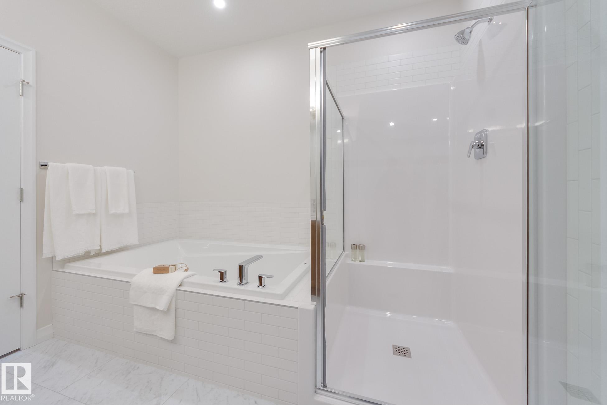 Photo 24 at 166 Stonehouse Way, Southfork, Leduc