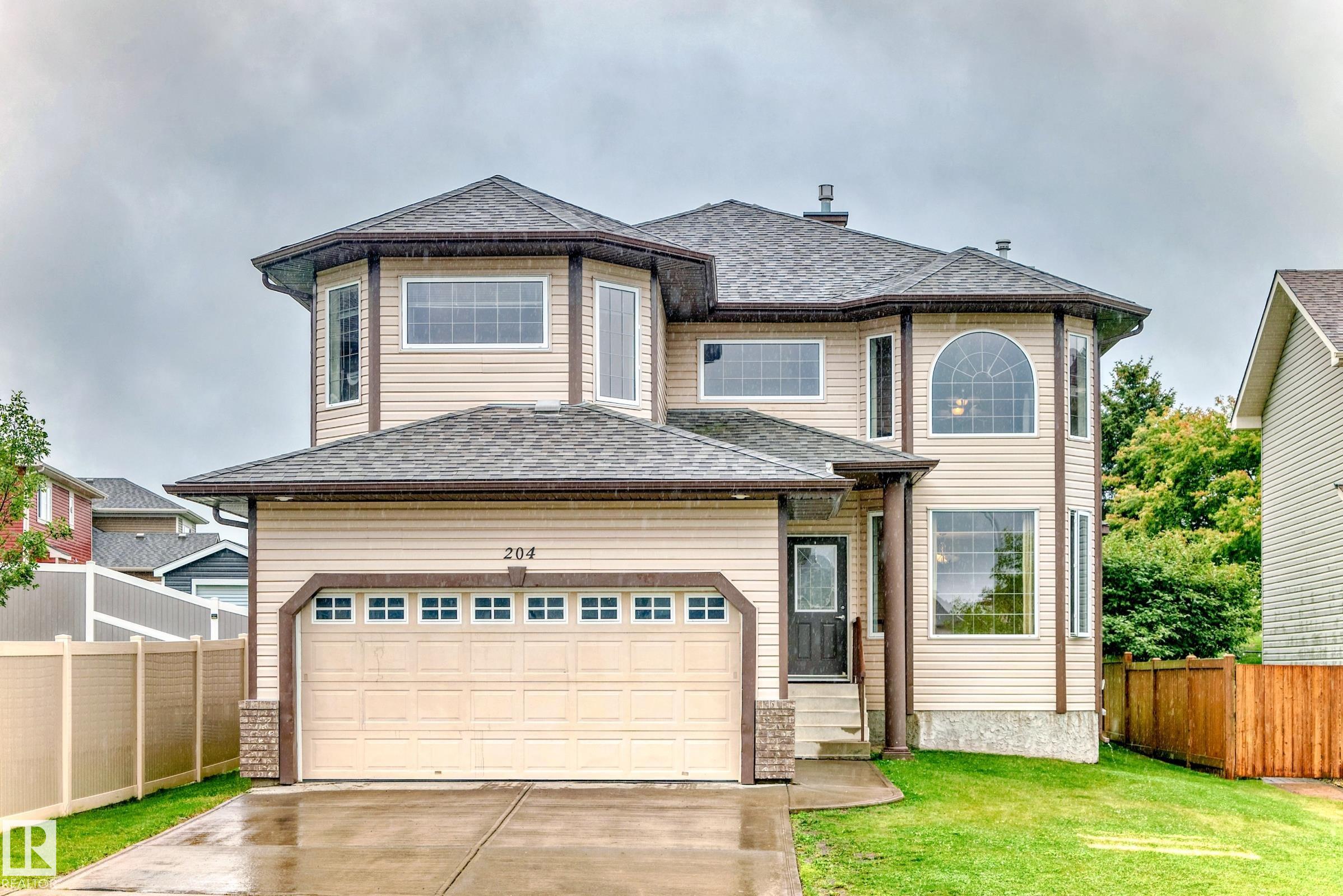 Photo 2 at 204 Reichert Drive, Coloniale Estates, Beaumont