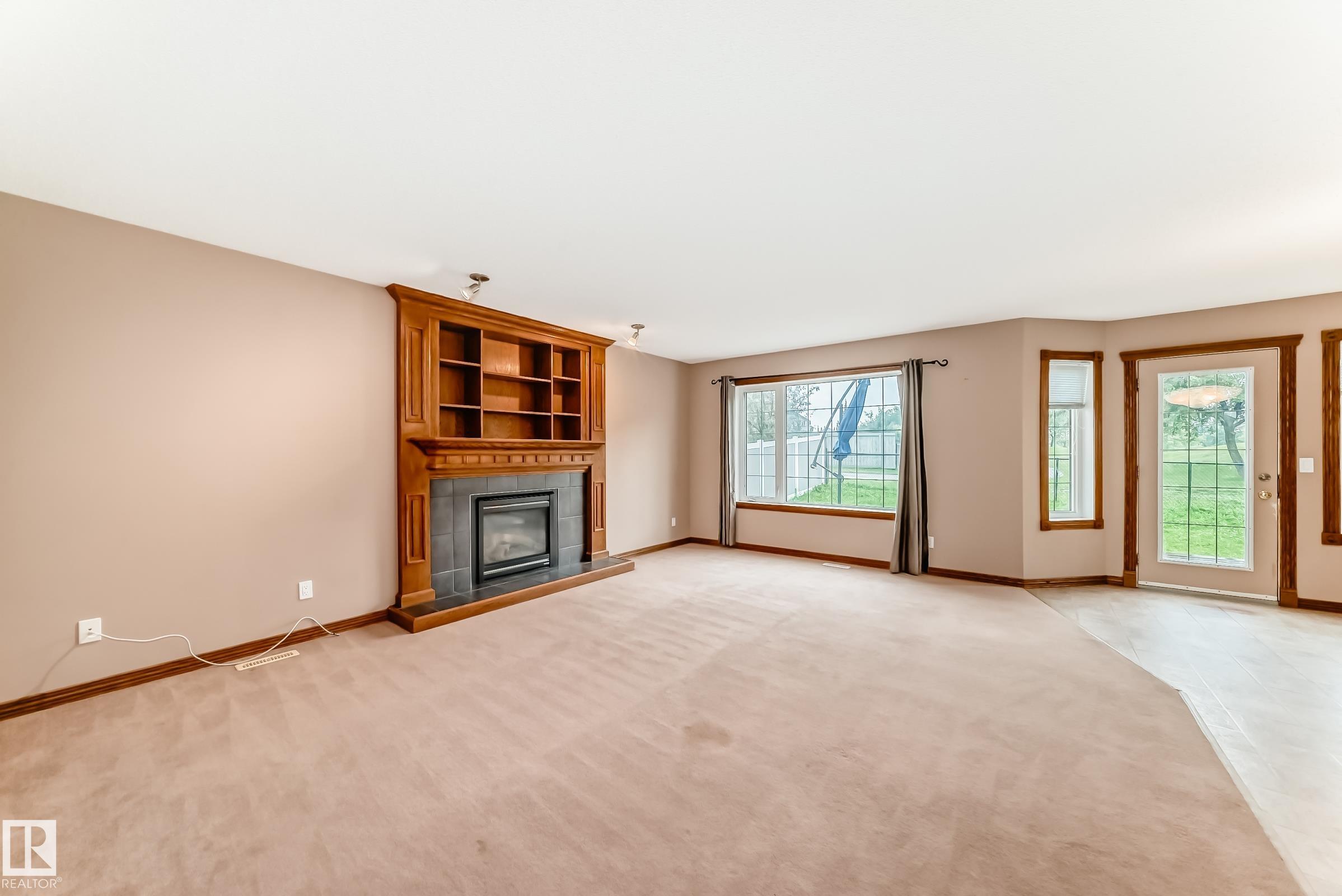 Photo 13 at 204 Reichert Drive, Coloniale Estates, Beaumont