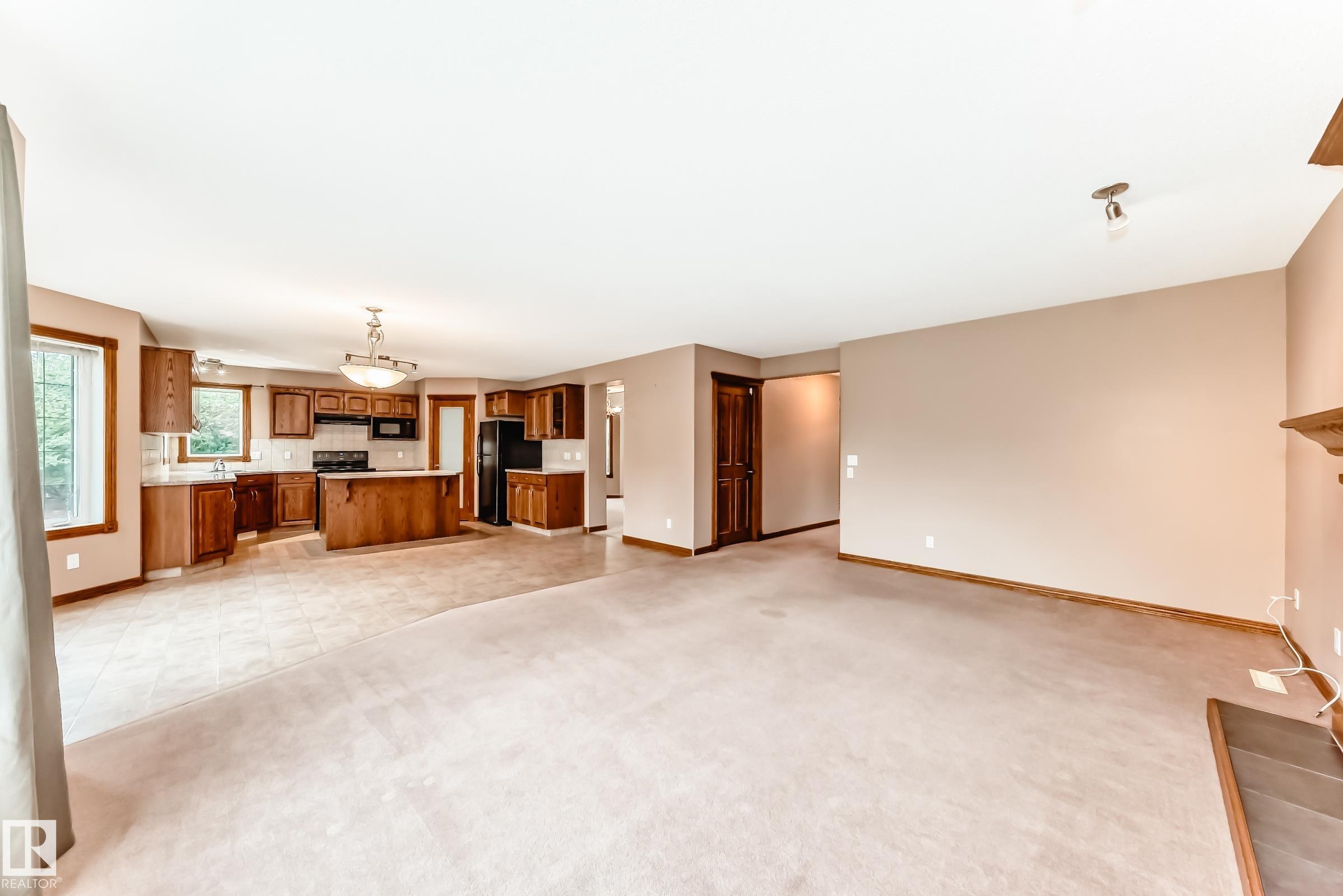 Photo 16 at 204 Reichert Drive, Coloniale Estates, Beaumont