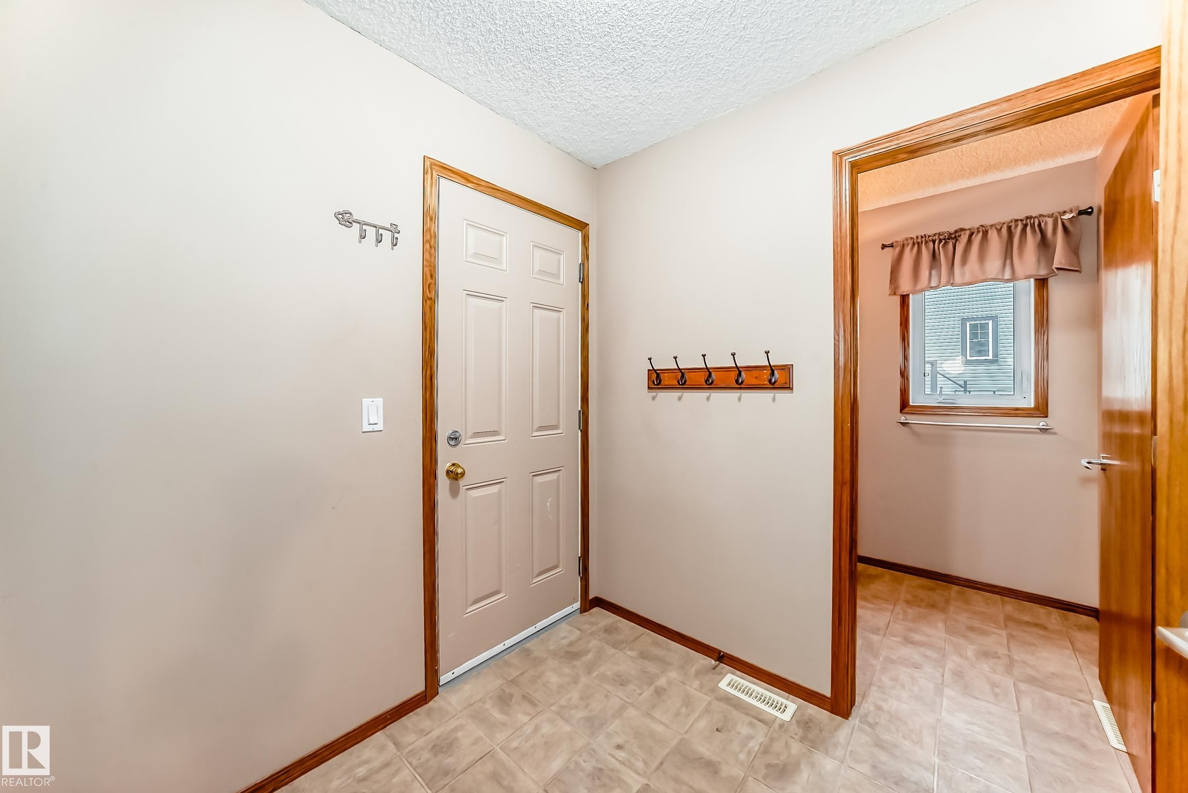 Photo 28 at 204 Reichert Drive, Coloniale Estates, Beaumont