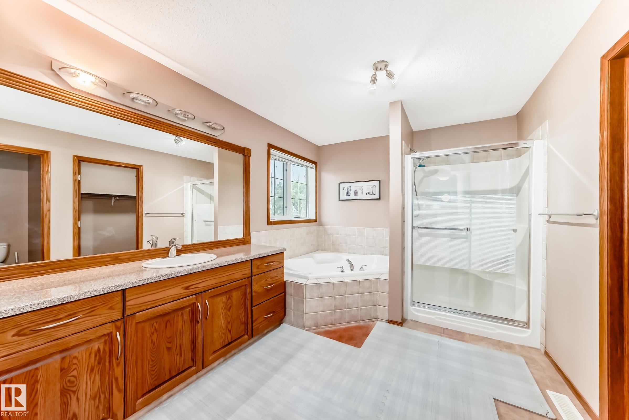 Photo 37 at 204 Reichert Drive, Coloniale Estates, Beaumont