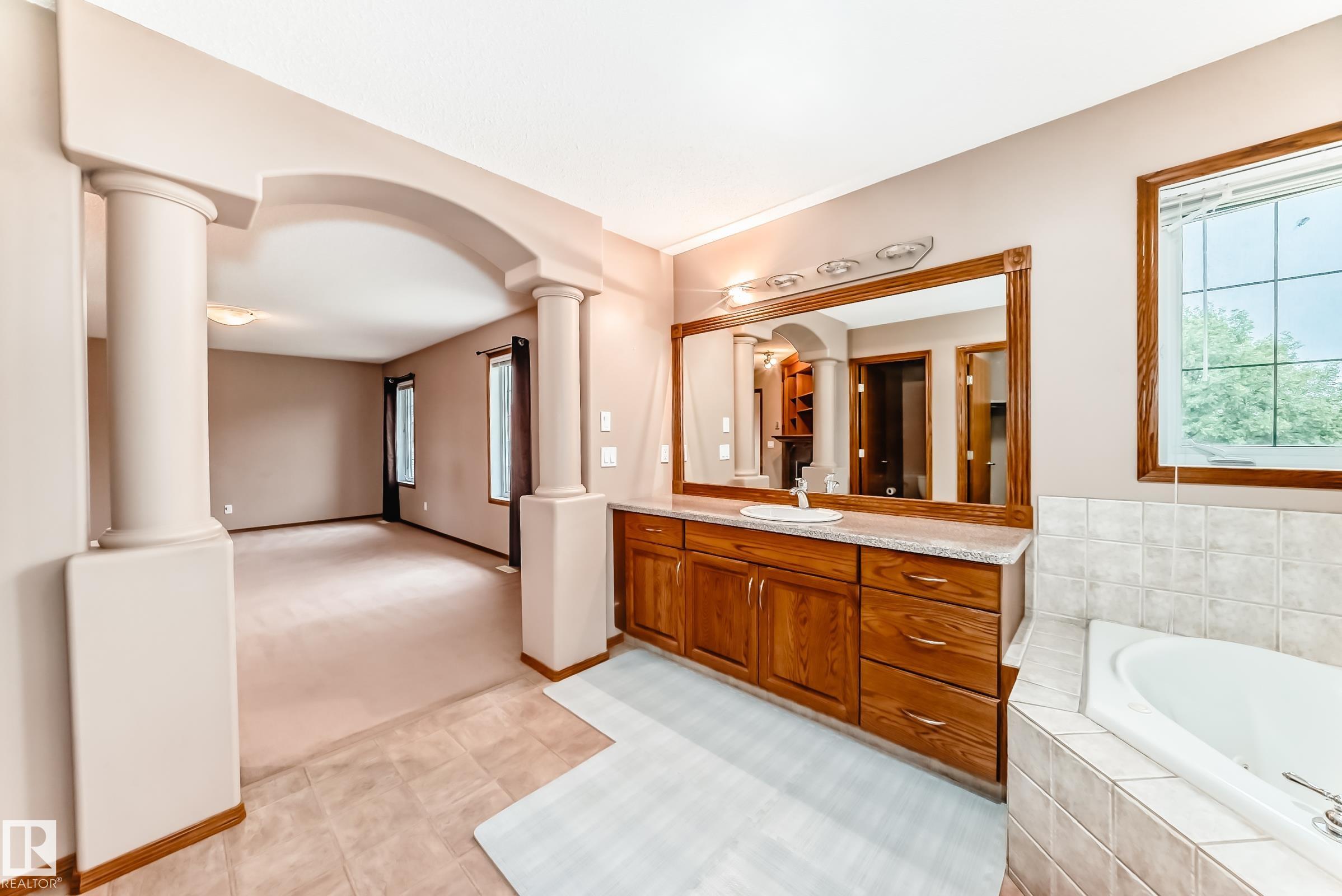 Photo 39 at 204 Reichert Drive, Coloniale Estates, Beaumont