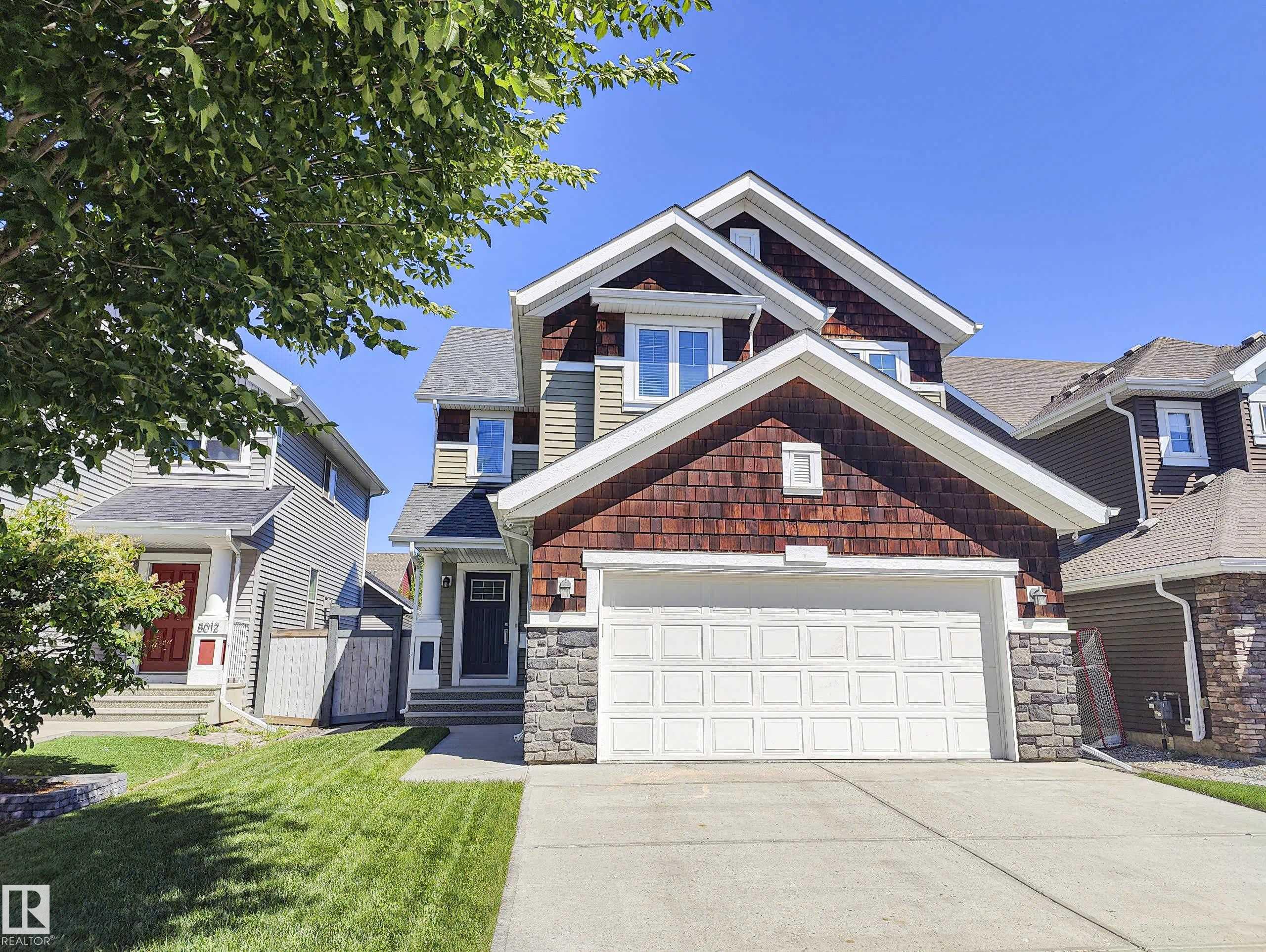 Photo 4 at 8008 18 Avenue SW, Summerside, Edmonton
