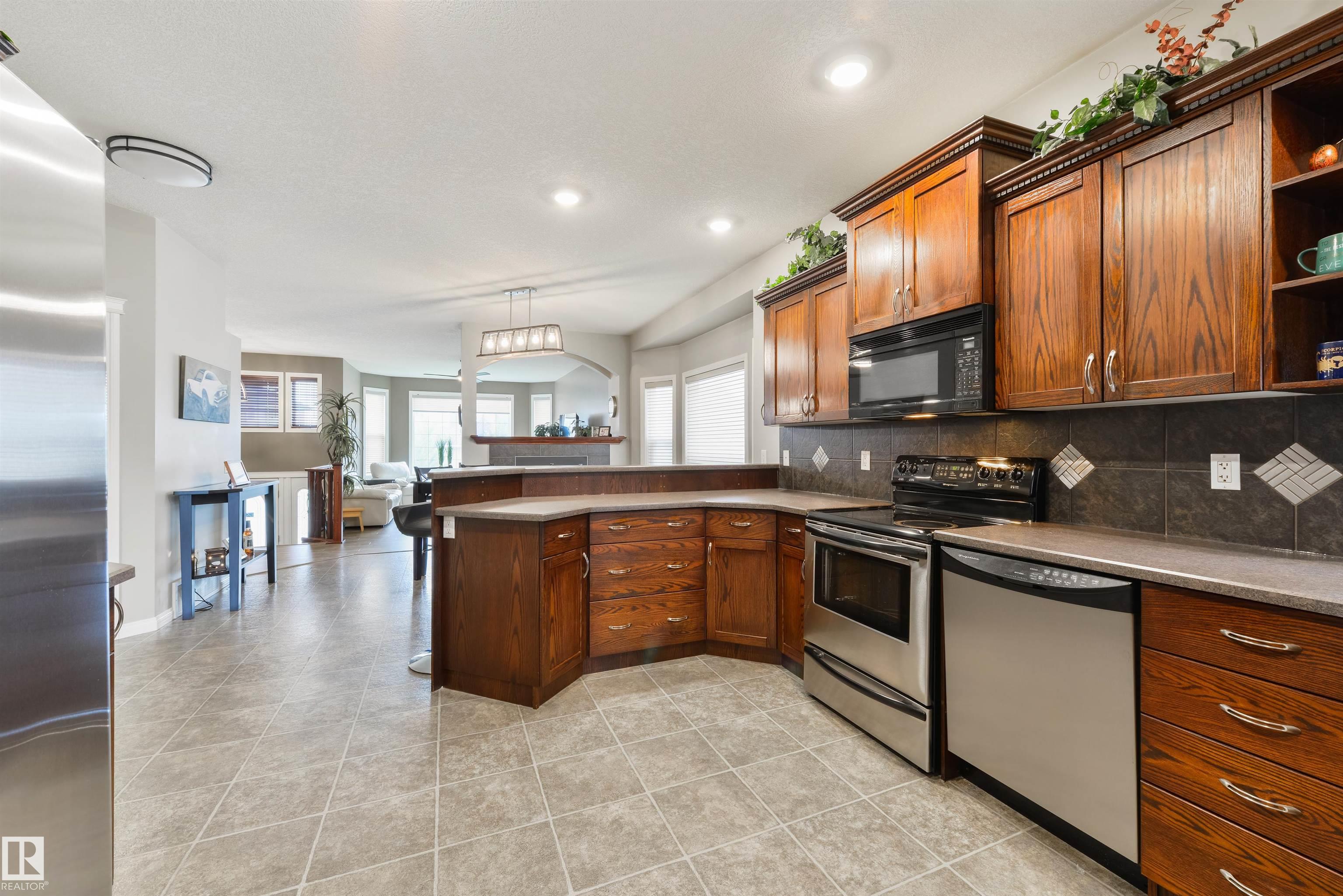 Photo 12 at 60 Huntington Crescent, Harvest Ridge, Spruce Grove