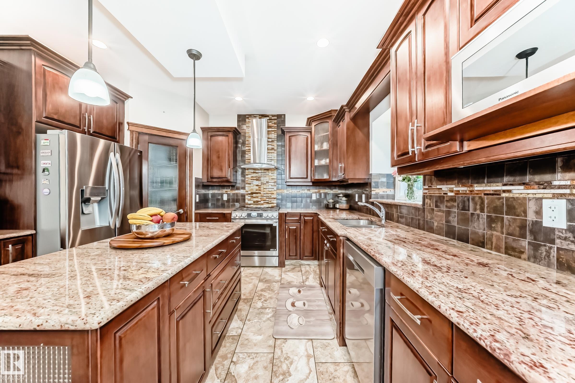 Photo 14 at 49 Loiselle Way, Lacombe Park, St. Albert