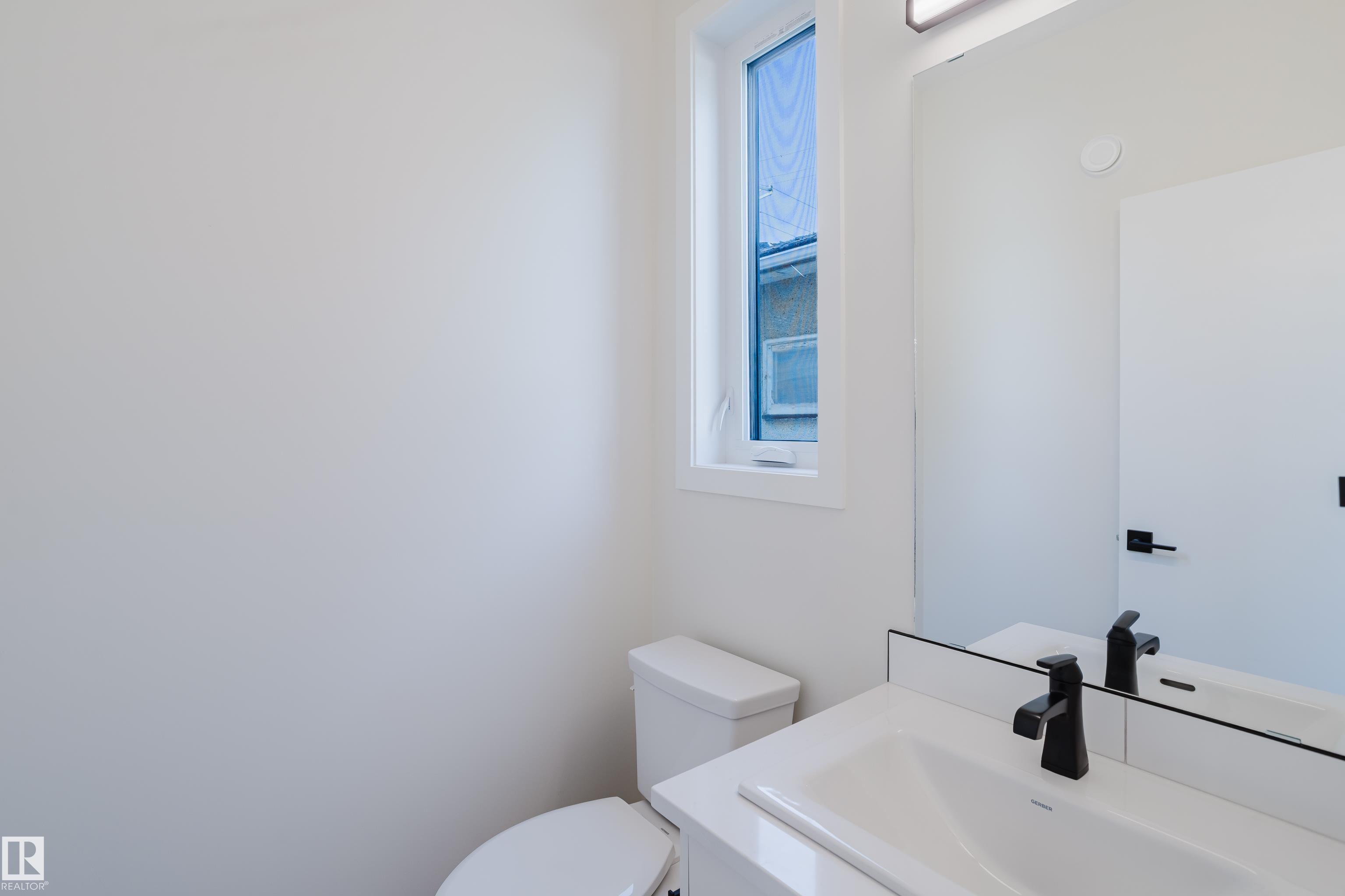 Photo 11 at 10463/65/67/69 159 Street NW, Britannia Youngstown, Edmonton