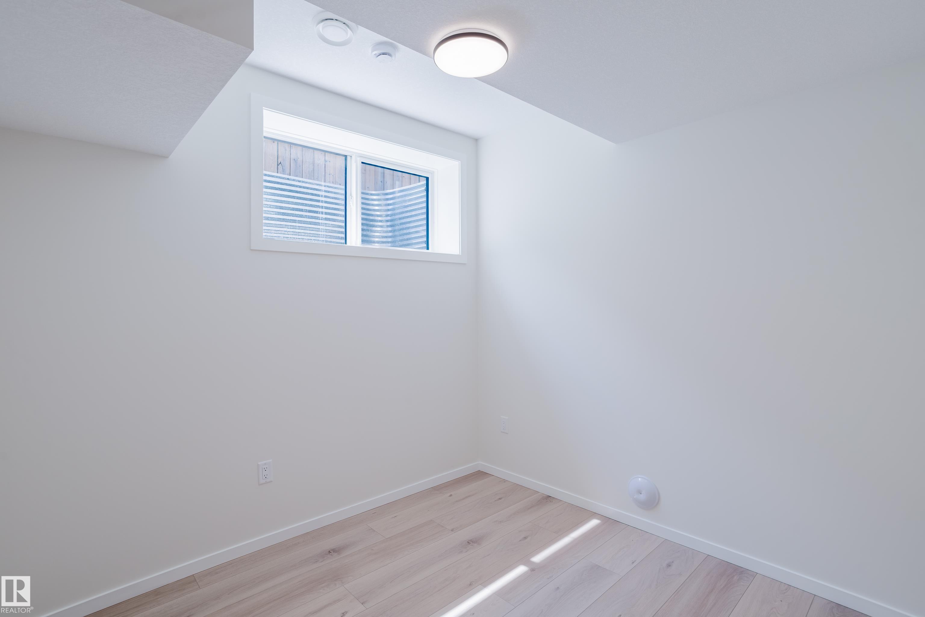 Photo 23 at 10463/65/67/69 159 Street NW, Britannia Youngstown, Edmonton