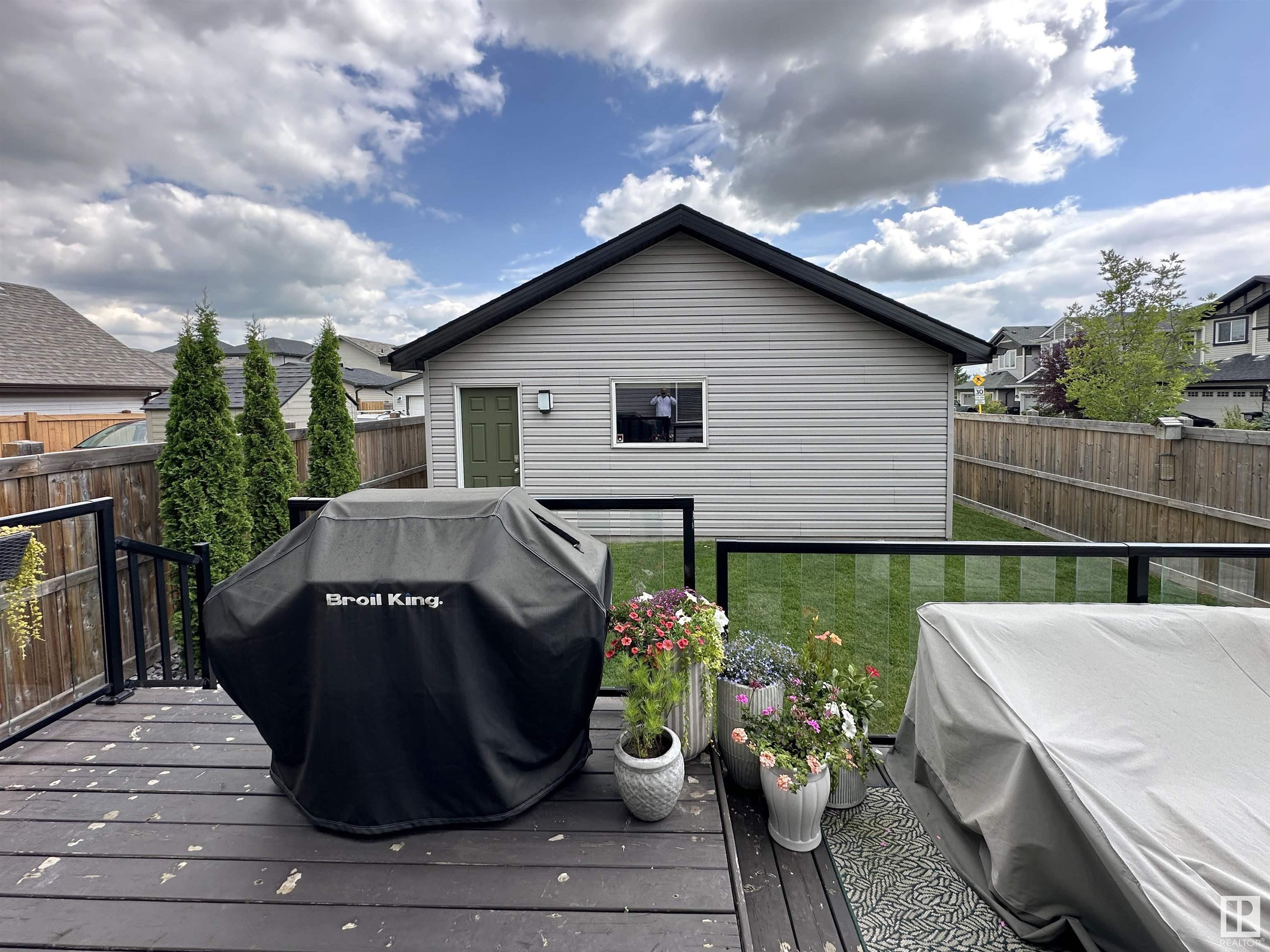 http://cdnparap120.paragonrels.com/ParagonImages/Property/p12/RAE/225362154/35/0/0/93c8b667dcaa98a214cc7daab9ef38ce/1/94154a908d95176802178eb61f8b7e4a/225362154-f2b01c3b-606e-443a-842c-0def1aa8229c.JPG