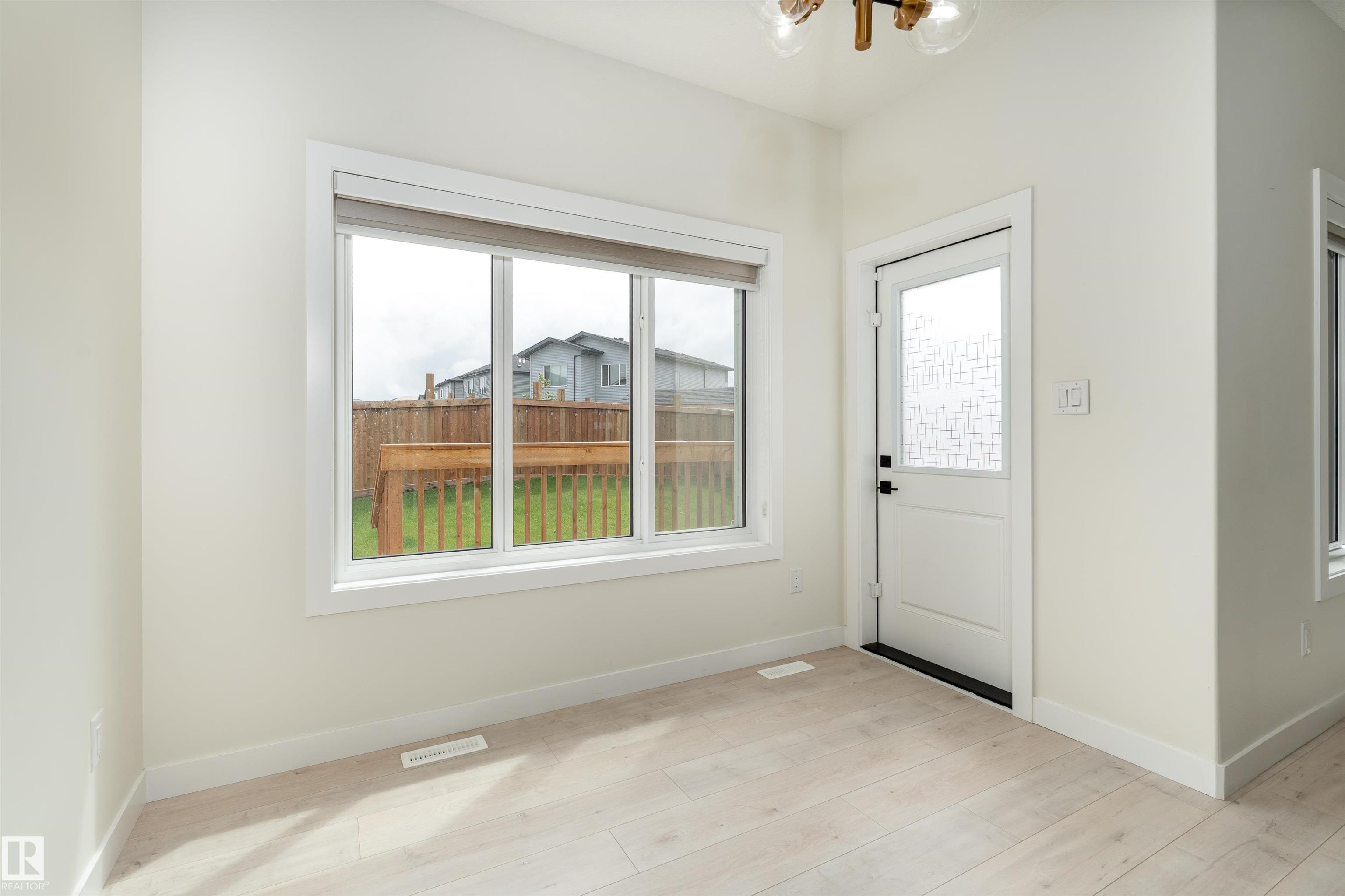 Photo 12 at 112 Bluff Cove, Black Stone, Leduc