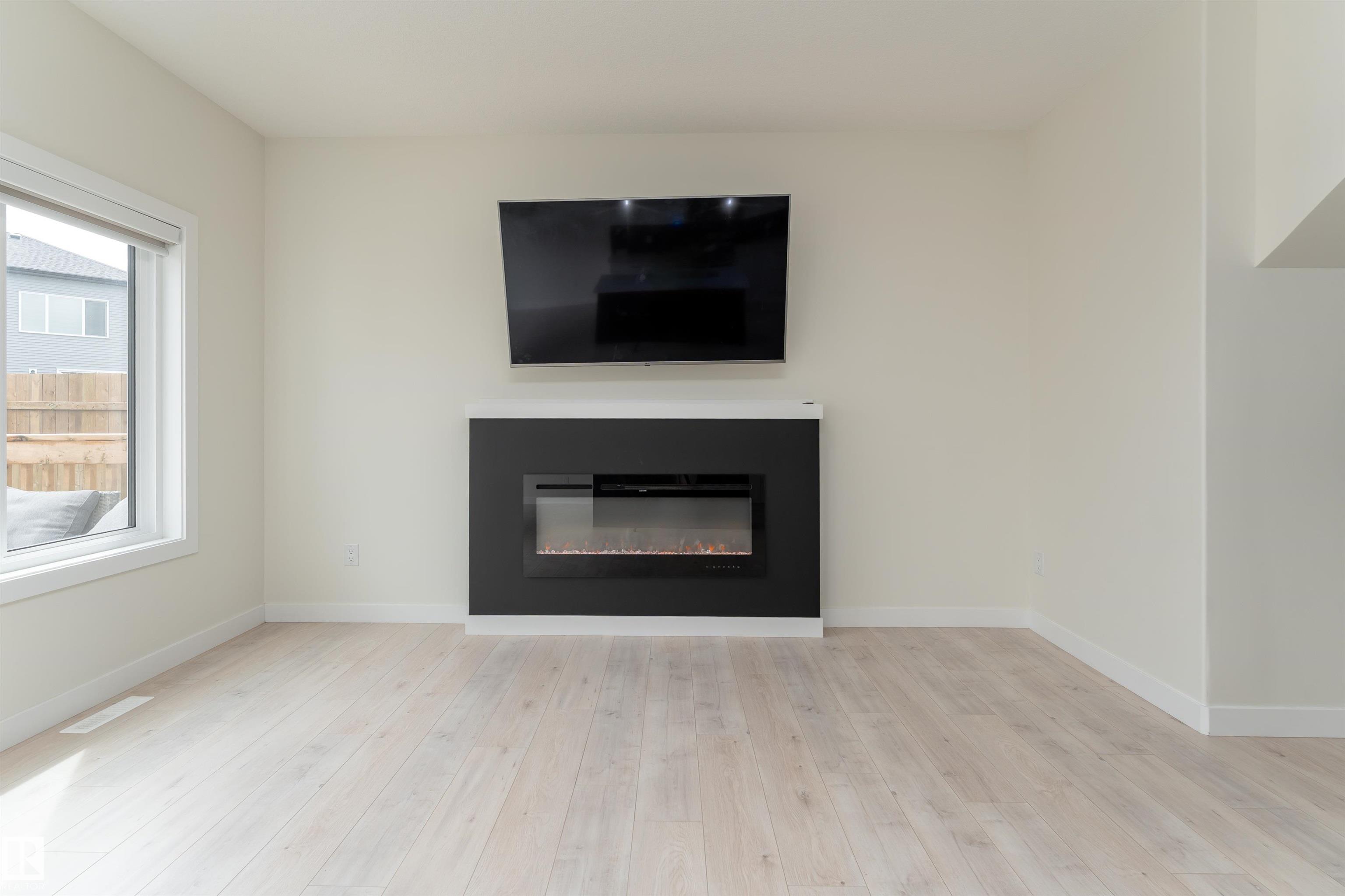Photo 14 at 112 Bluff Cove, Black Stone, Leduc