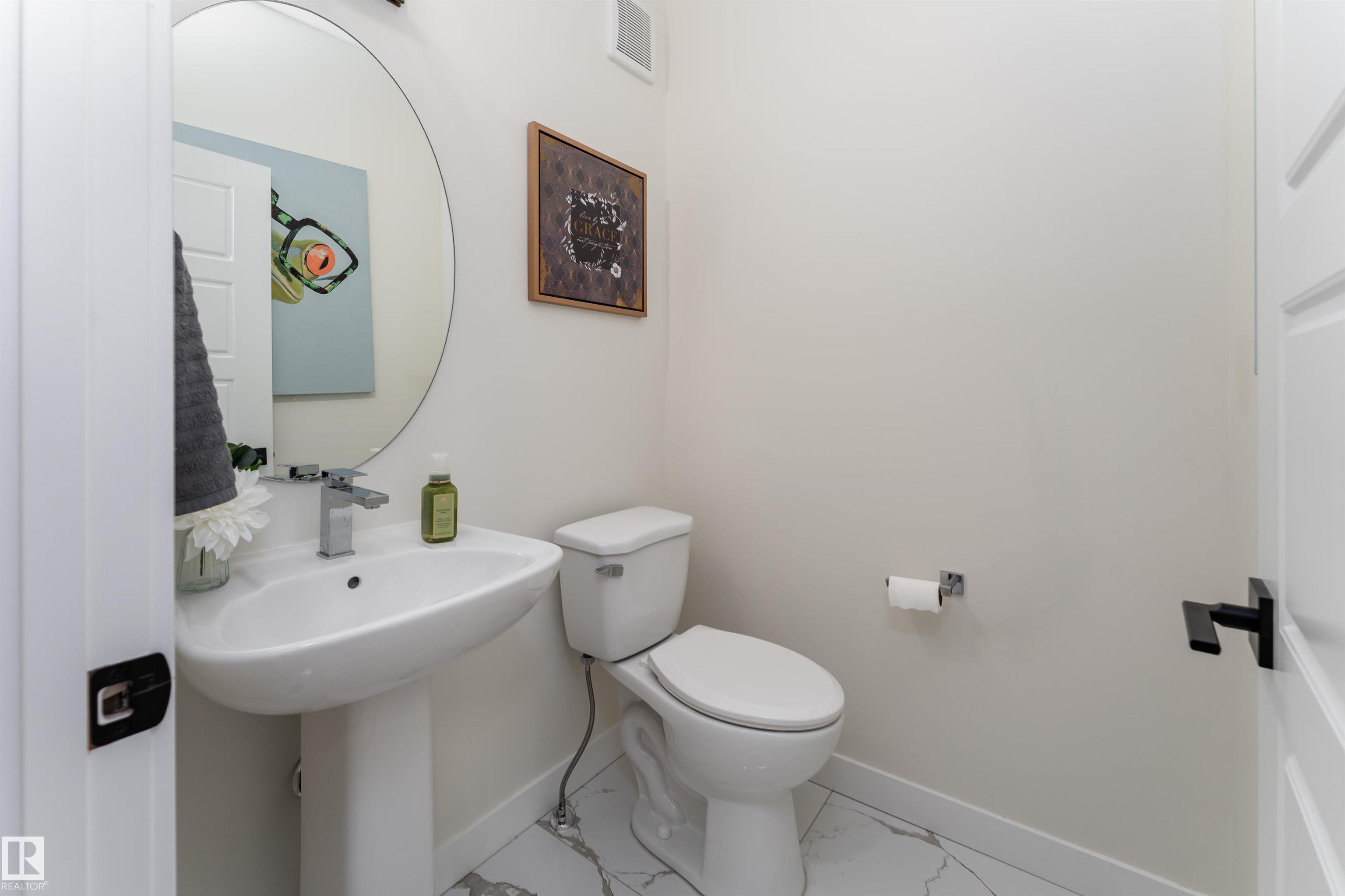 Photo 18 at 112 Bluff Cove, Black Stone, Leduc