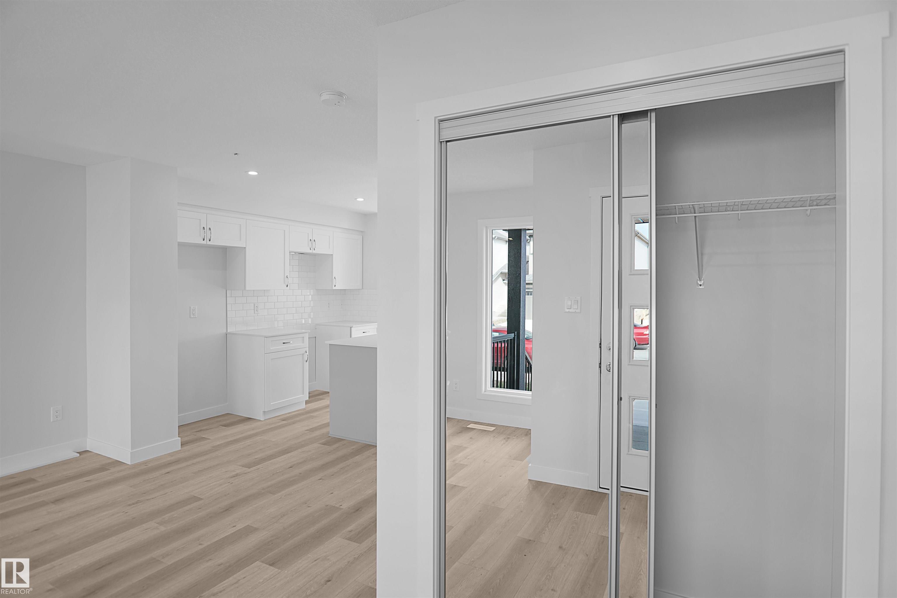 Picture for 404 176 AV NE