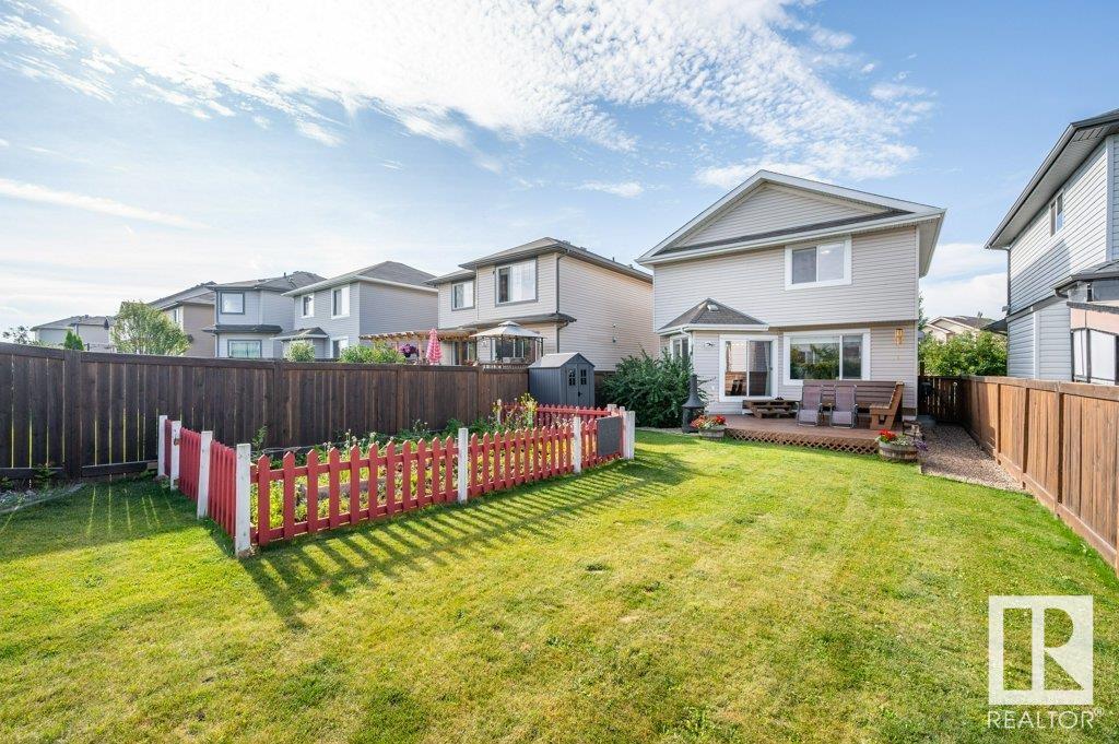 http://cdnparap120.paragonrels.com/ParagonImages/Property/p12/RAE/225362229/51/0/0/27d17b68f01fda6699ac35eb5bb431a9/1/9239ae0523acd0823d926e1bac4605f2/225362229-e1b30c60-df4b-405e-a3fb-ea7c4f9291ba.JPG