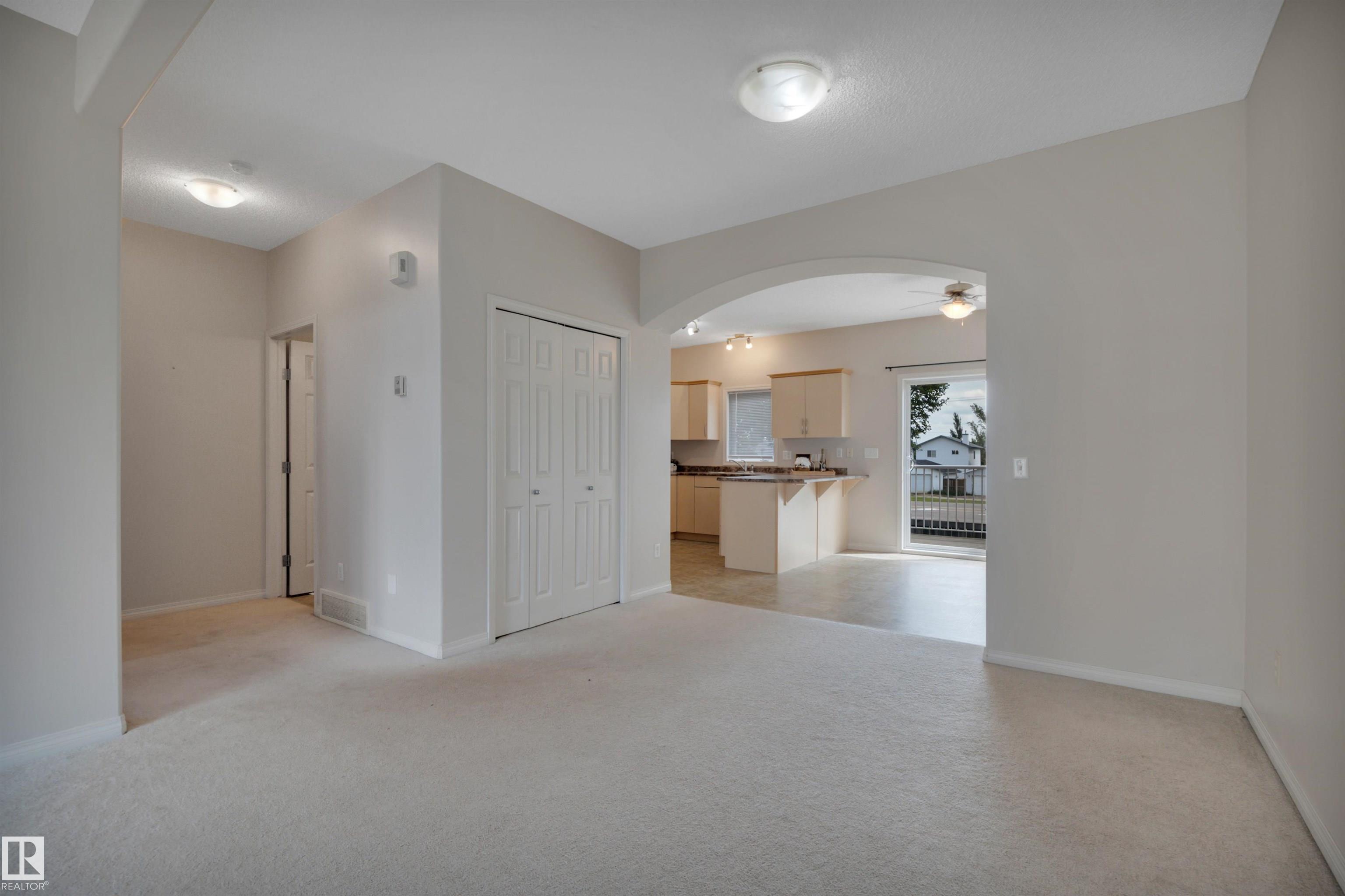 Photo 11 at 2 - 5102 30 Avenue, Place Chaleureuse, Beaumont