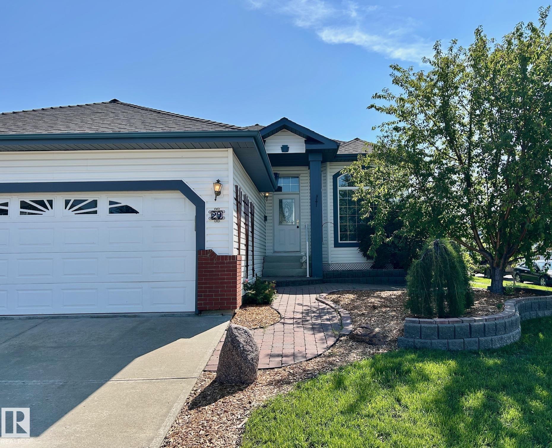 Photo 2 at 29 Rue Bouchard, Citadel Ridge, Beaumont