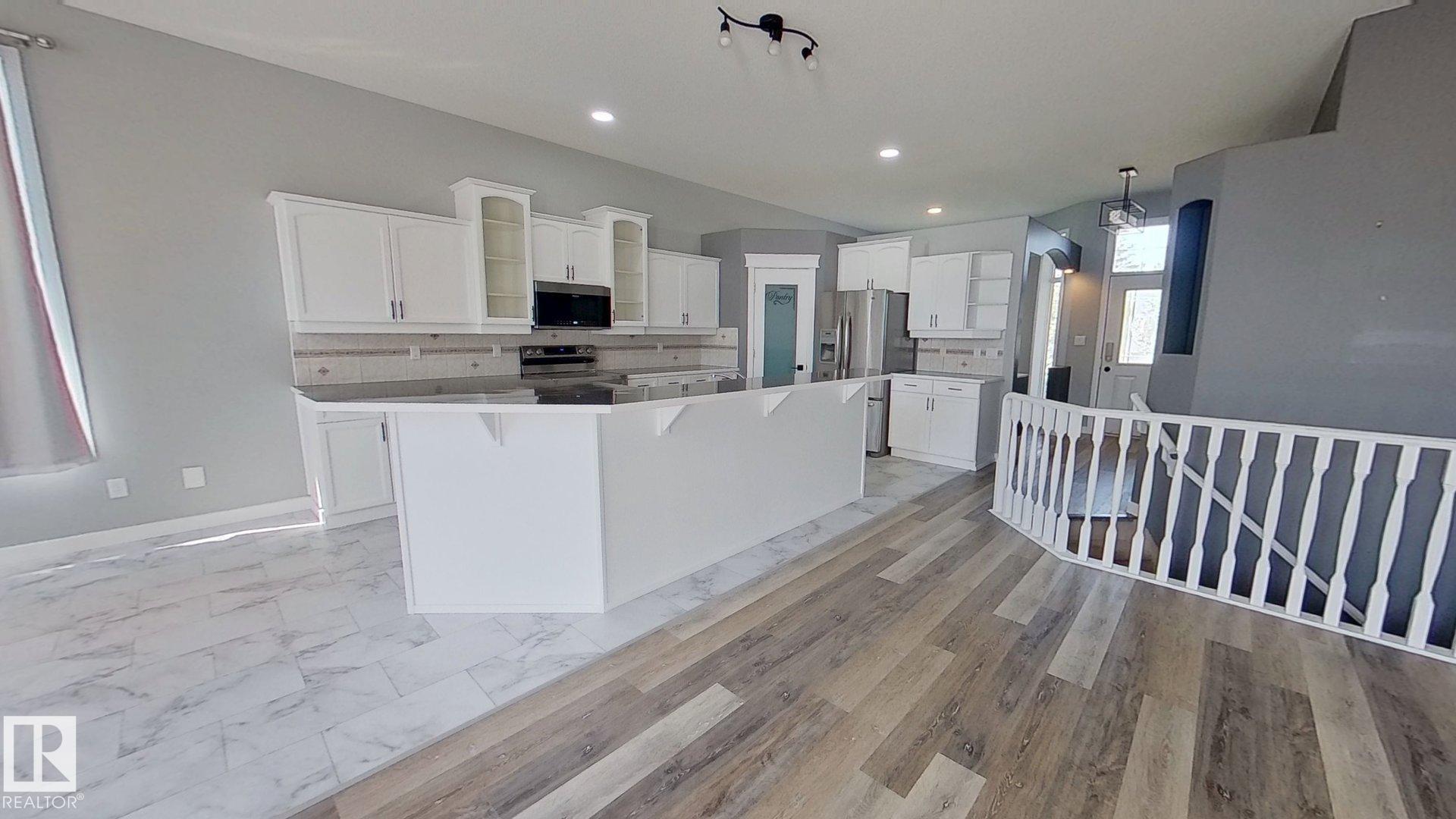 Photo 4 at 29 Rue Bouchard, Citadel Ridge, Beaumont