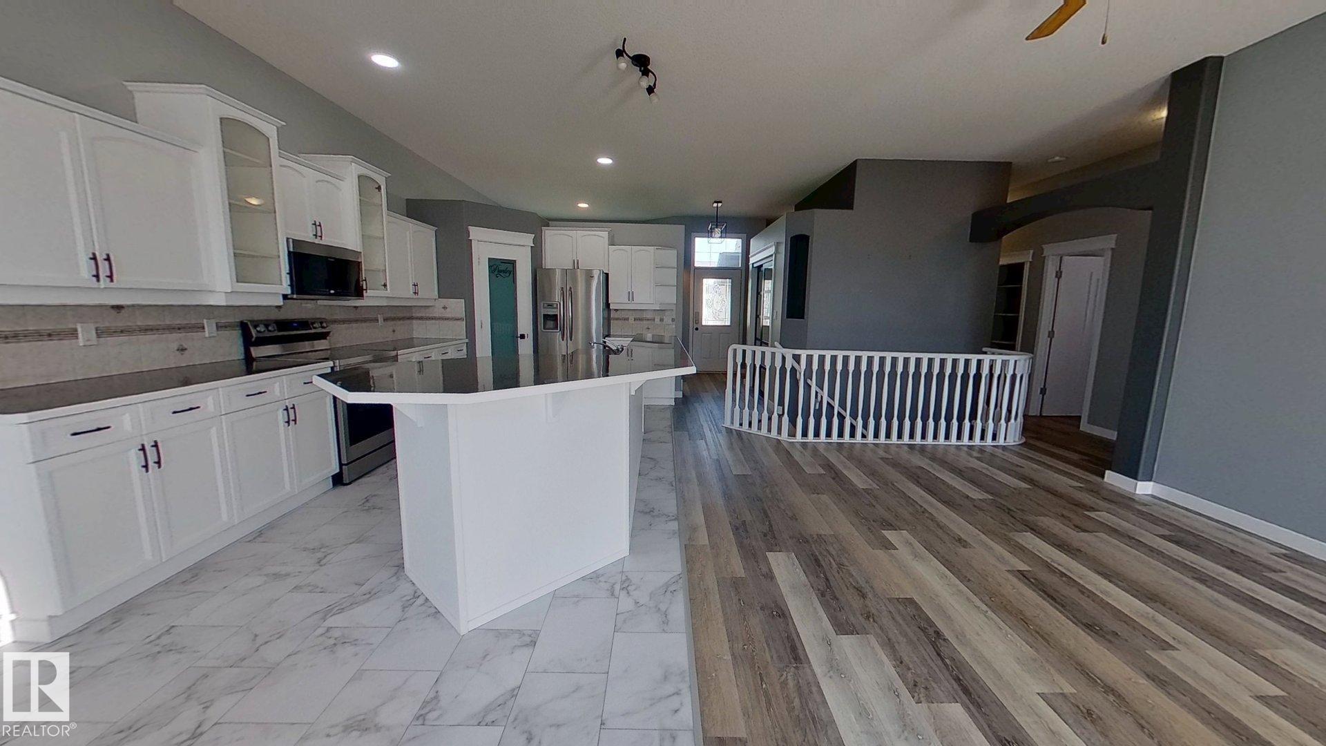 Photo 6 at 29 Rue Bouchard, Citadel Ridge, Beaumont