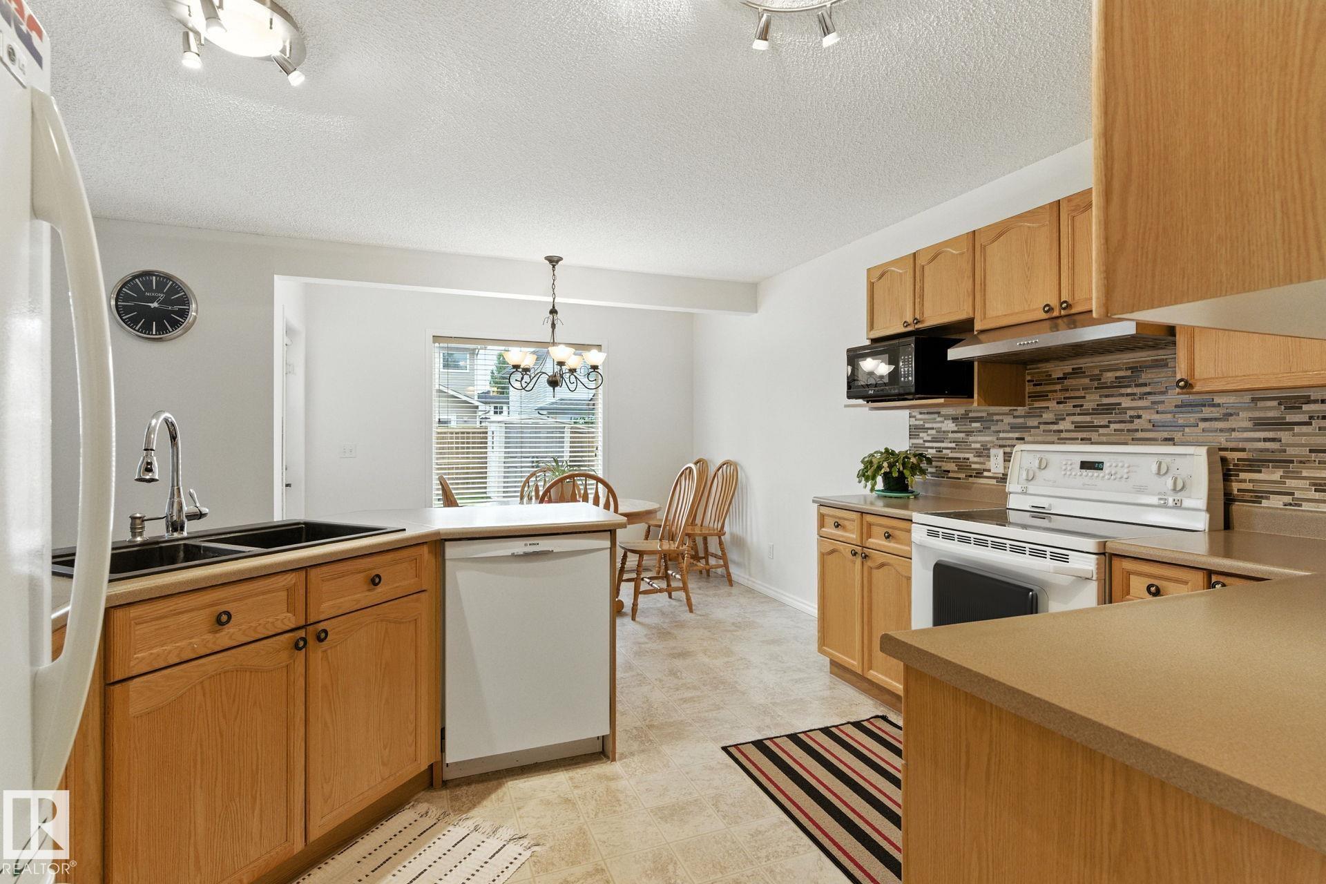 Photo 12 at 289 Foxboro Crescent, Foxboro, Sherwood Park