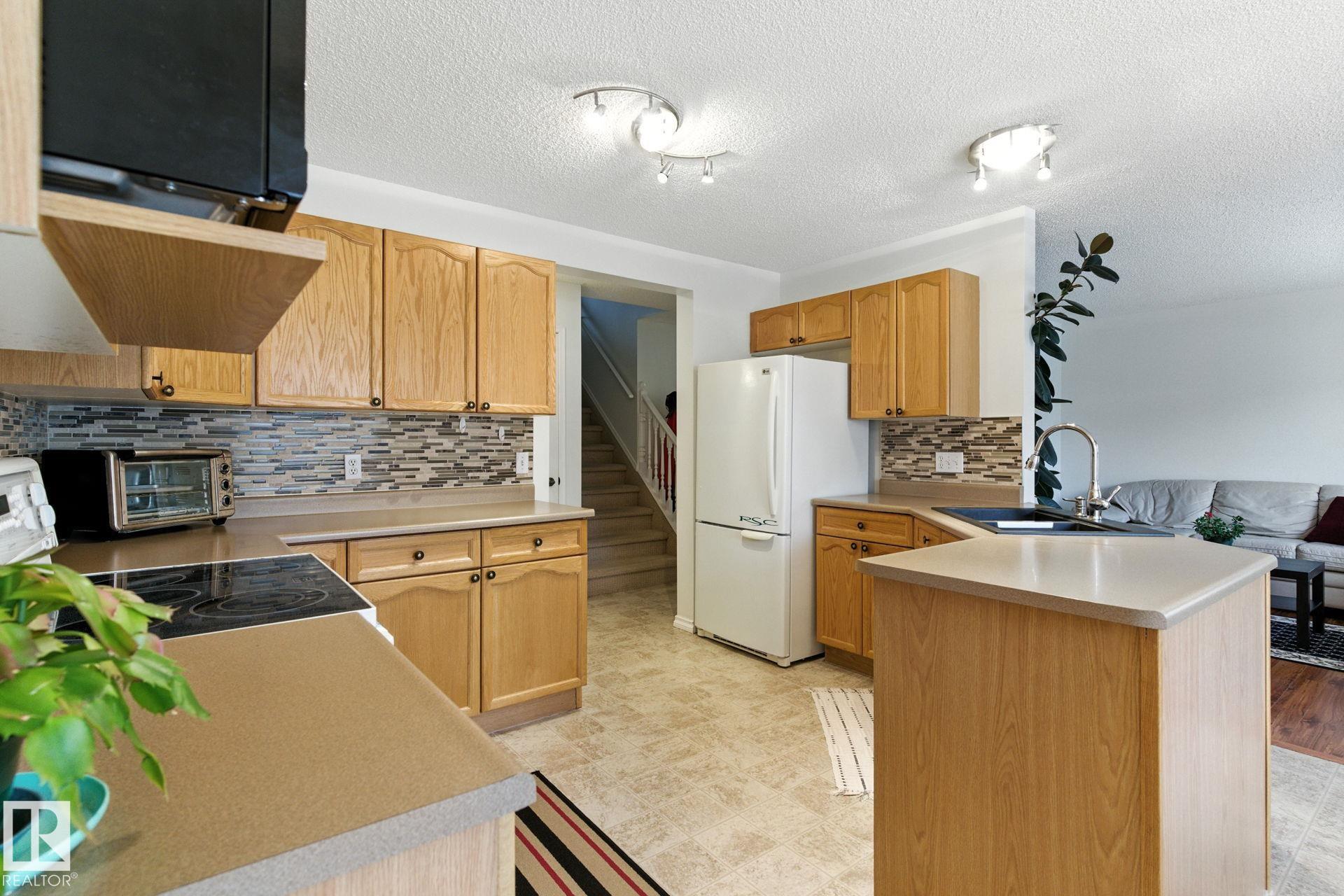 Photo 10 at 289 Foxboro Crescent, Foxboro, Sherwood Park