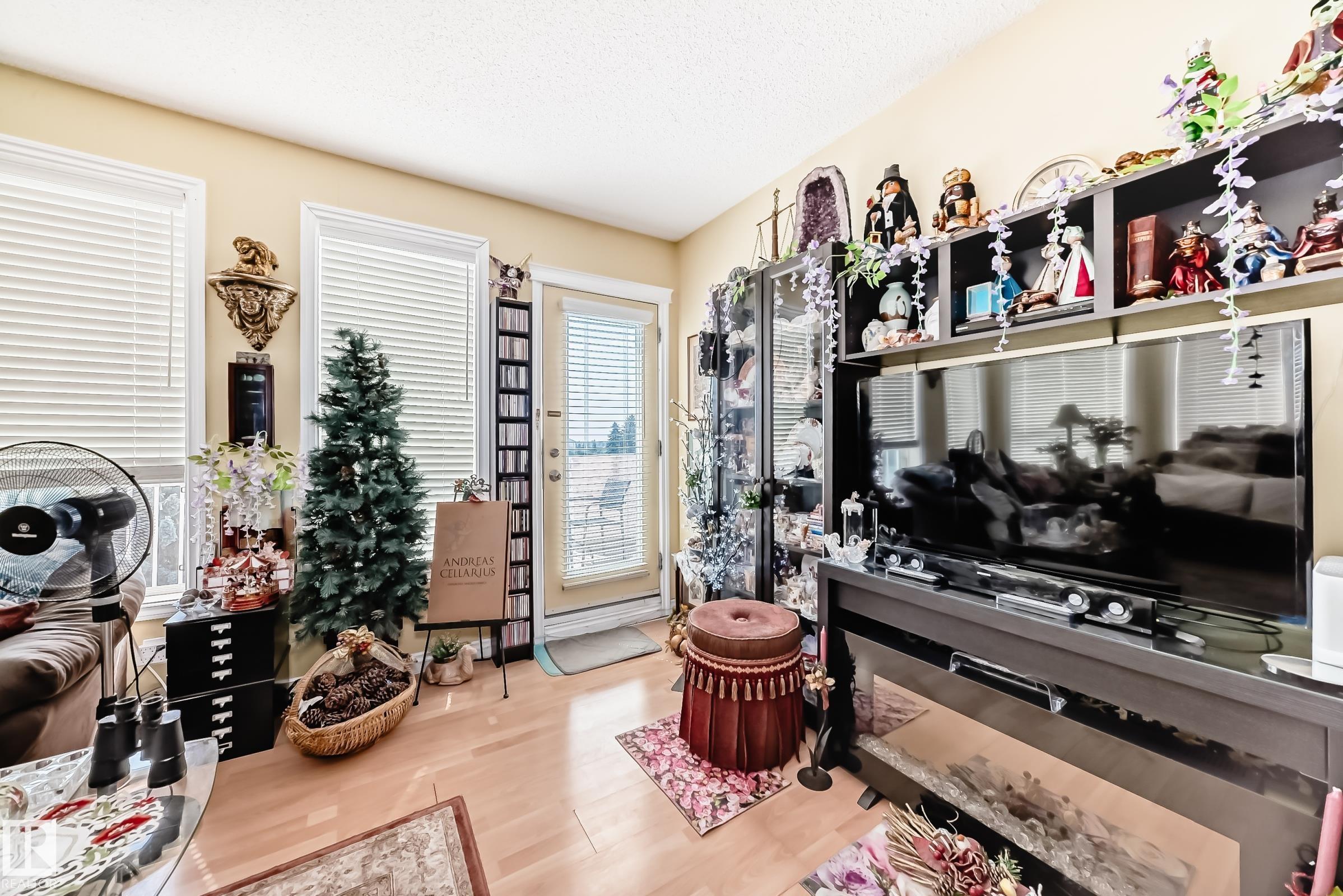 Photo 10 at 410 - 9120 156 Street NW, Meadowlark Park, Edmonton