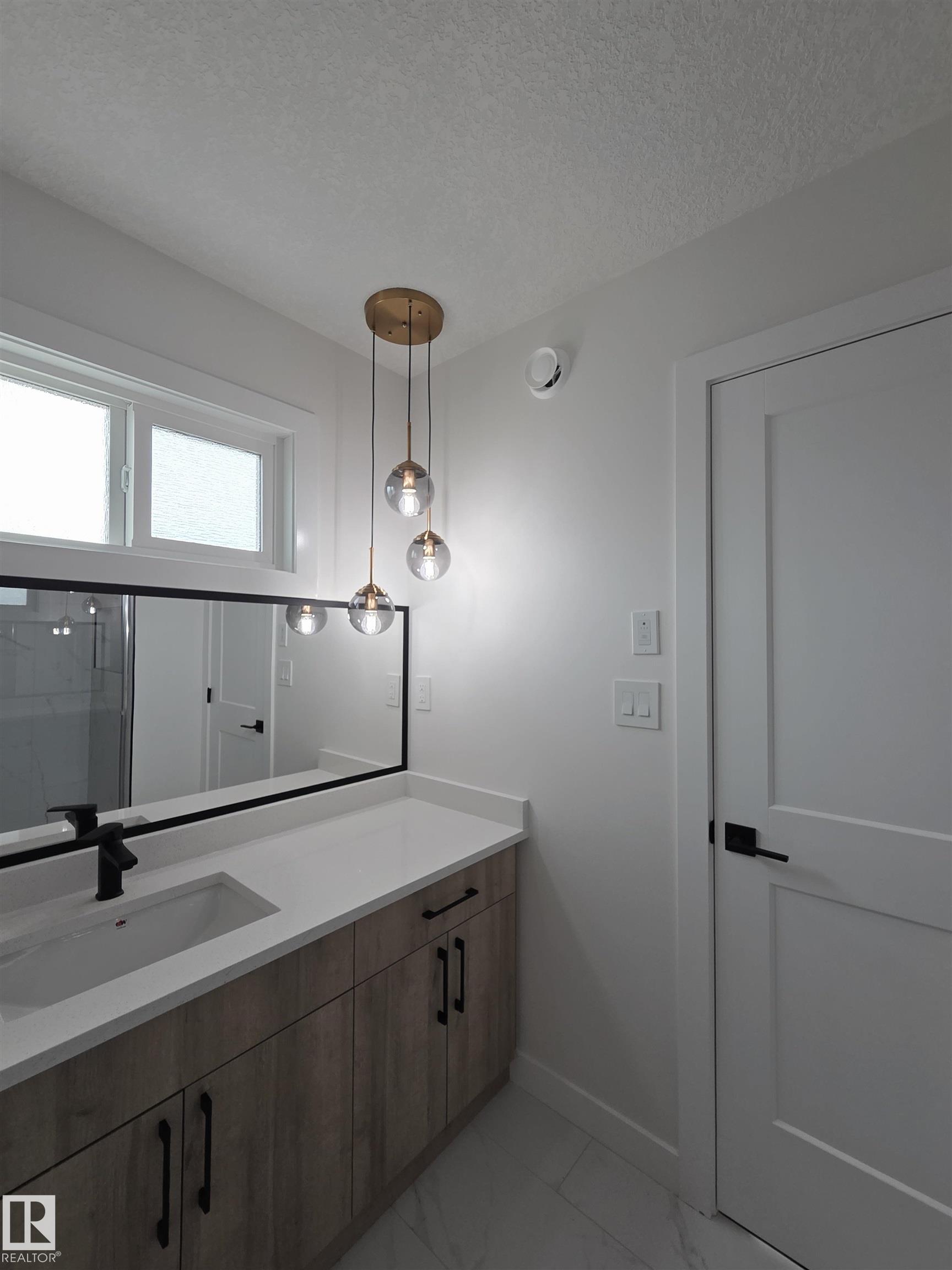 Photo 11 at 50 Wyatt Rdg, Westpark, Fort Saskatchewan