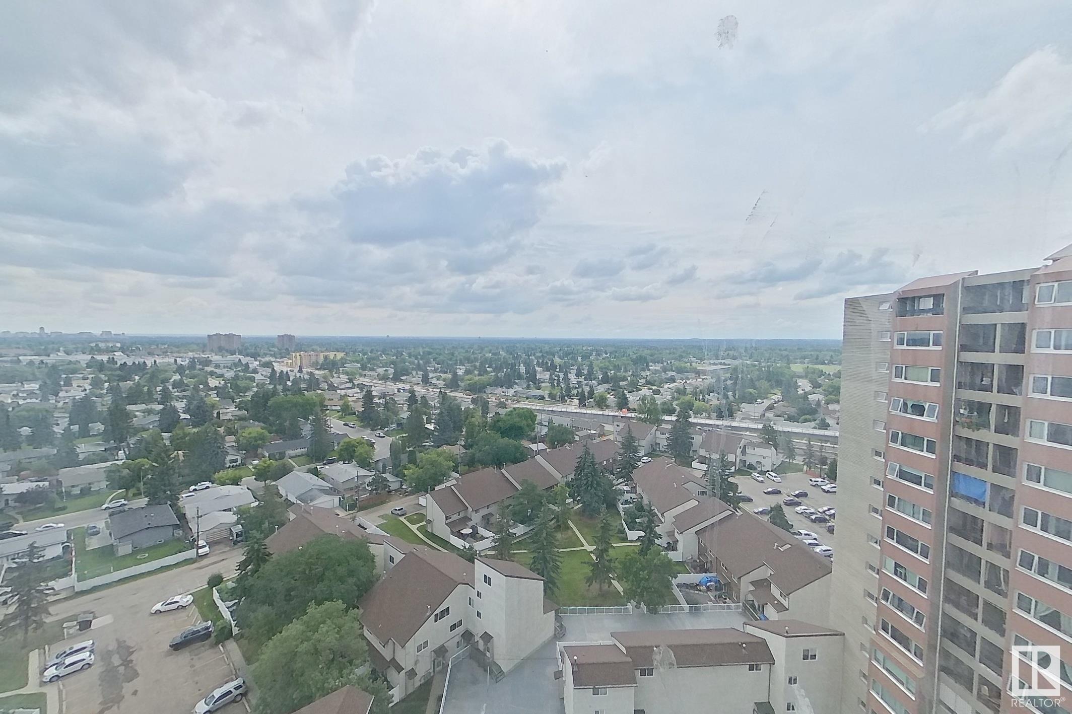 http://cdnparap120.paragonrels.com/ParagonImages/Property/p12/RAE/225362319/13/0/0/8ce121164140def7130b7b62792ef6bc/1/b9f431db92004f0dd6ee966972aade40/225362319-8946cd2a-f44a-455e-bc63-0e7c8c70edee.JPG