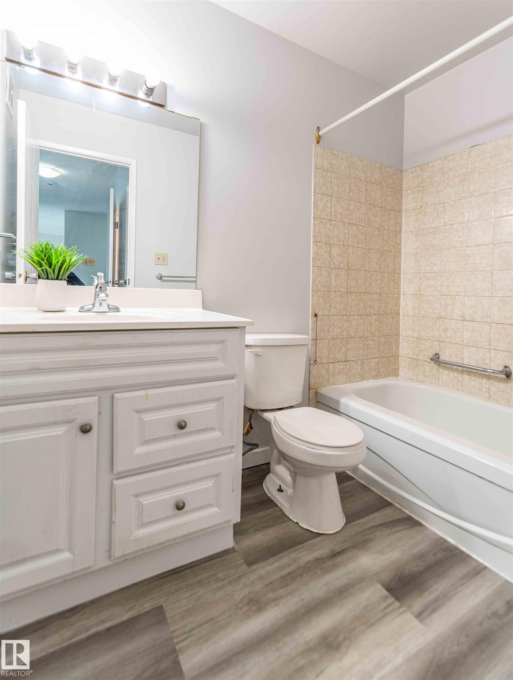 Photo 27 at 407 - 1945 105 Street NW, Keheewin, Edmonton