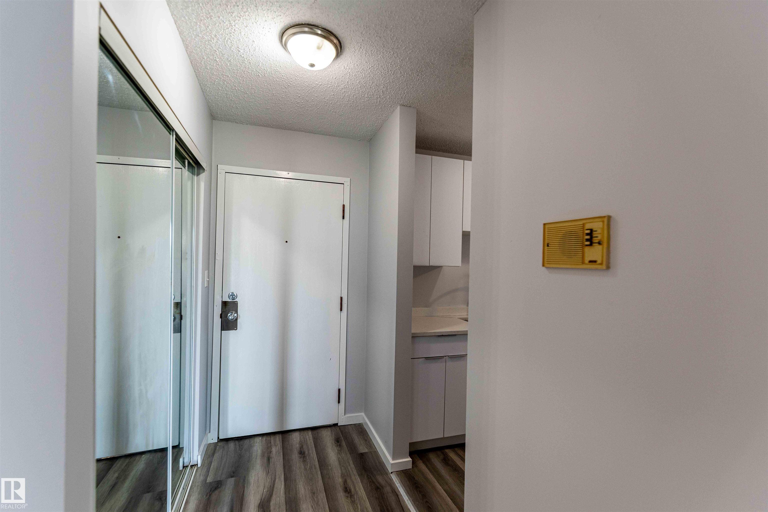 Photo 6 at 407 - 1945 105 Street NW, Keheewin, Edmonton