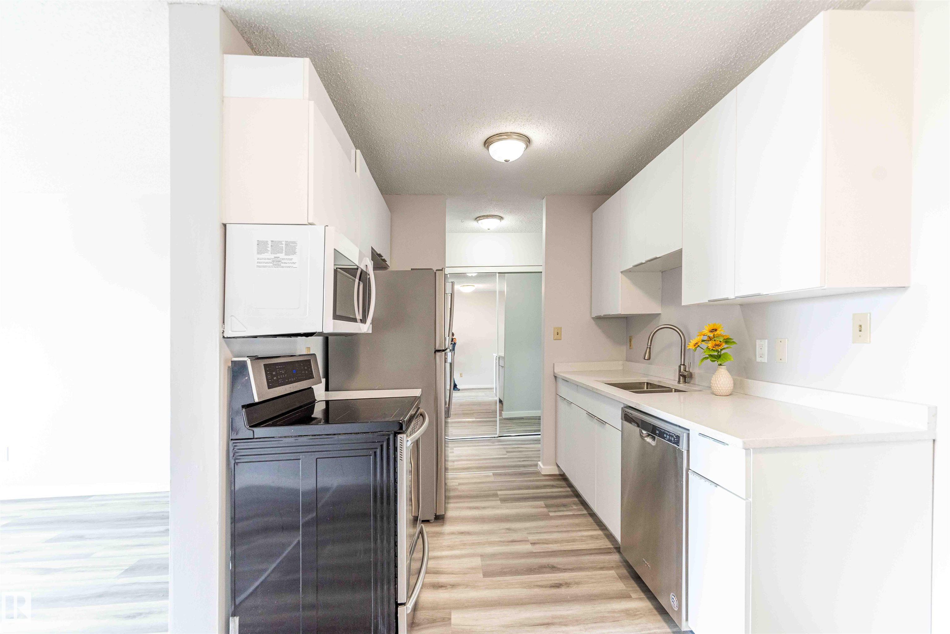 Photo 9 at 407 - 1945 105 Street NW, Keheewin, Edmonton