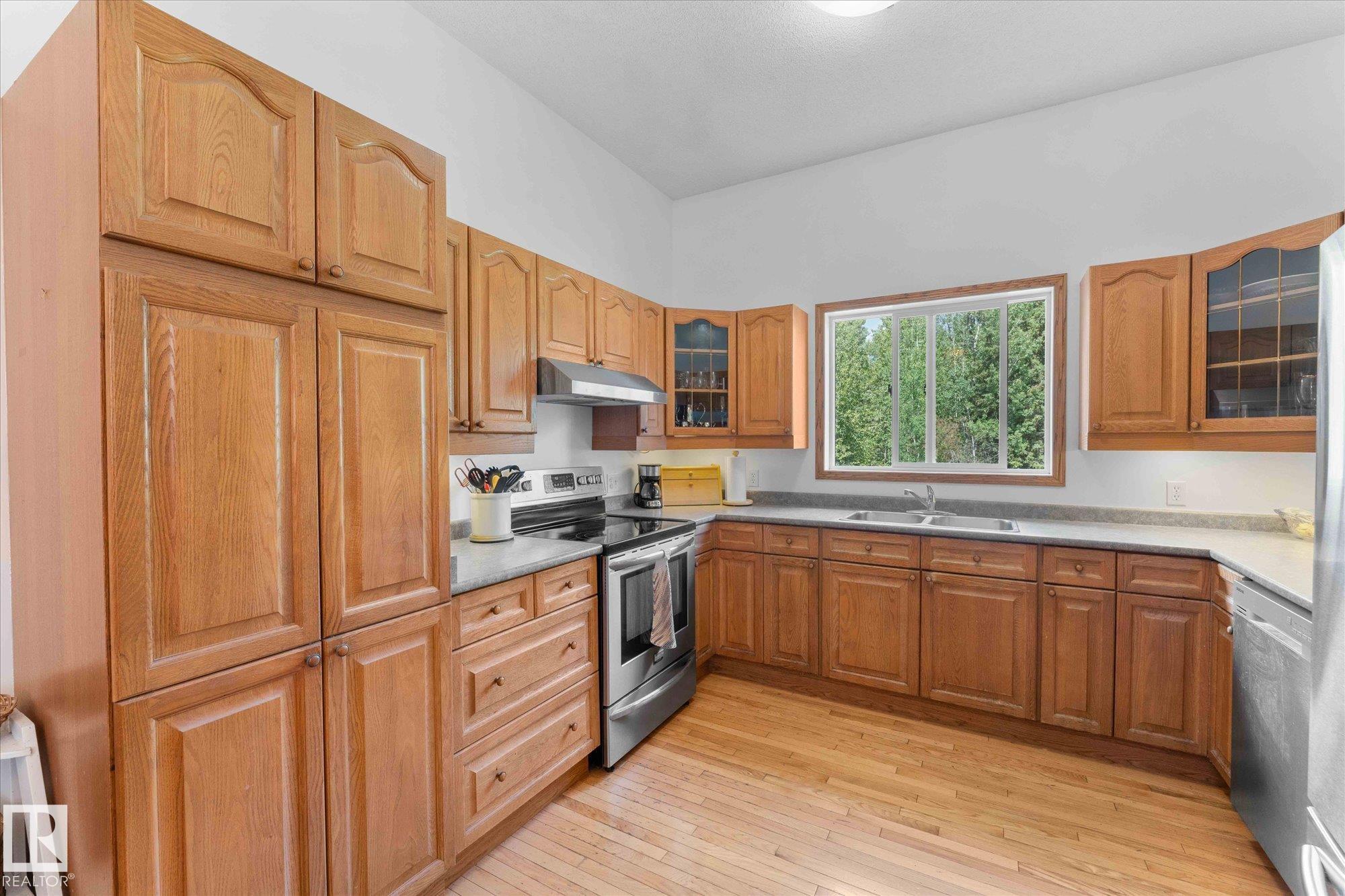 Photo 16 at 6316 Hghway 16, Lake Isle, Rural Parkland County