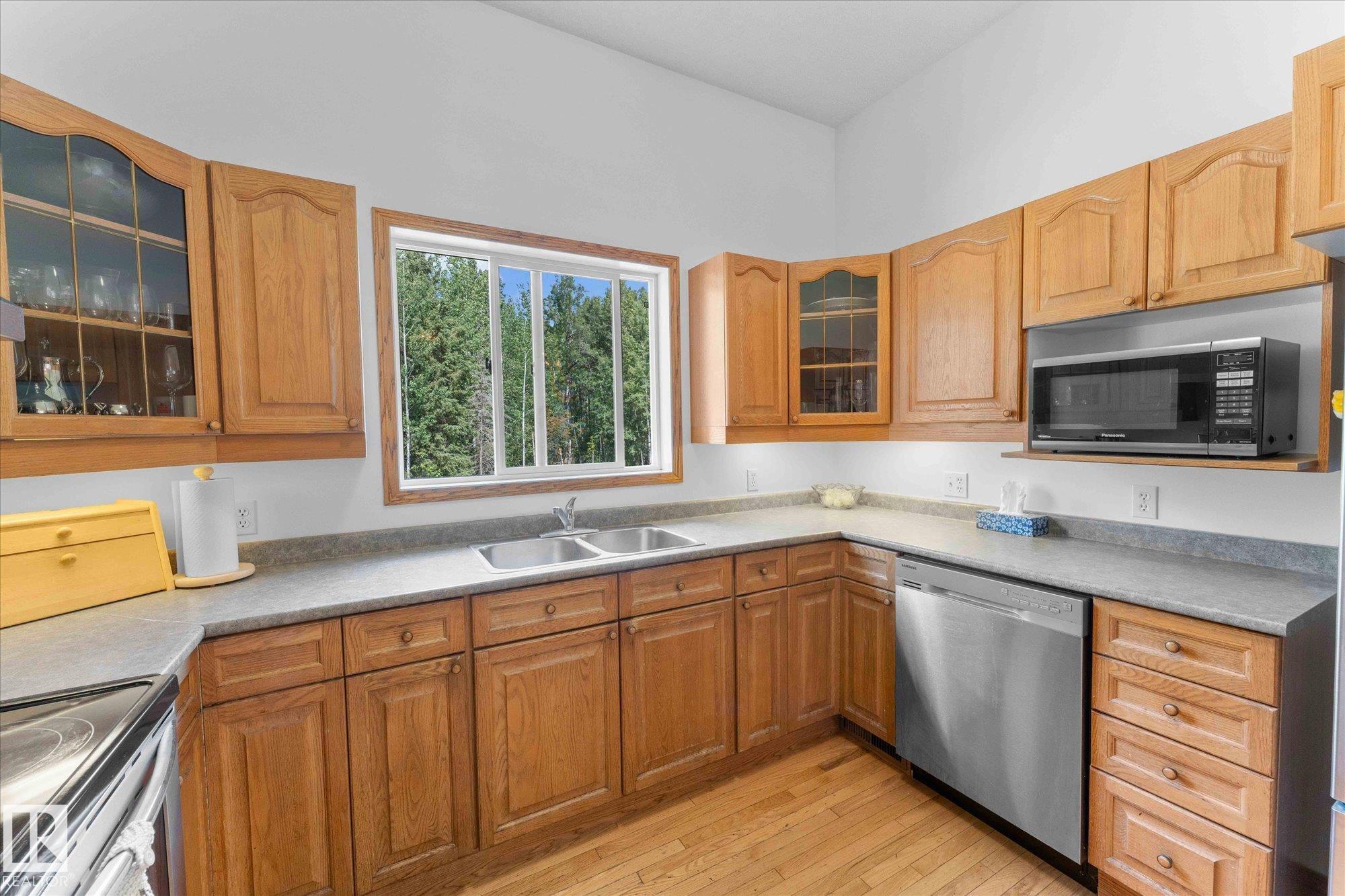 Photo 22 at 6316 Hghway 16, Lake Isle, Rural Parkland County