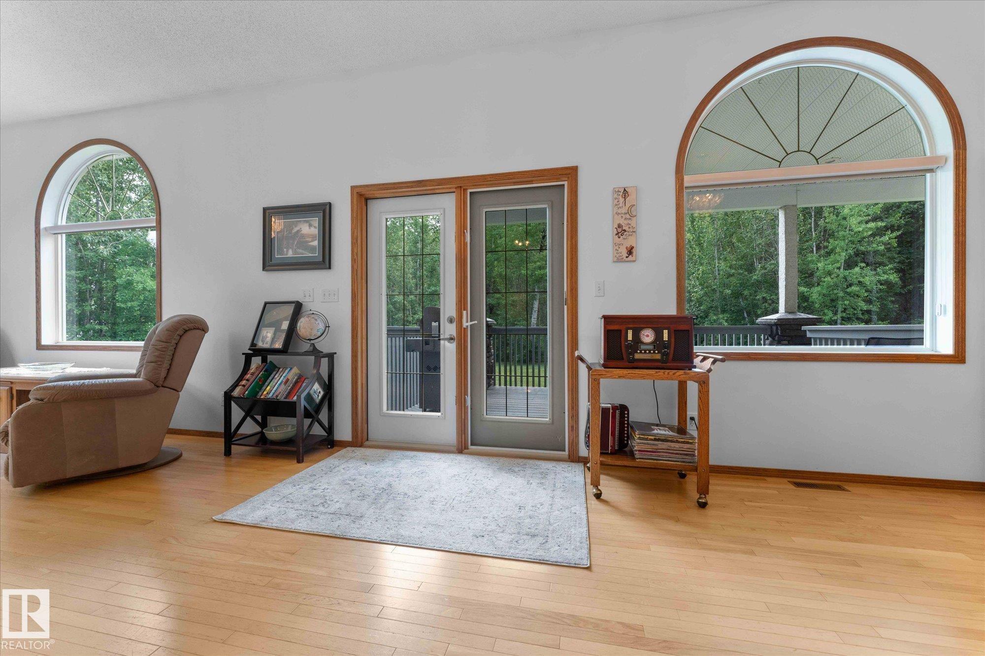 Photo 10 at 6316 Hghway 16, Lake Isle, Rural Parkland County
