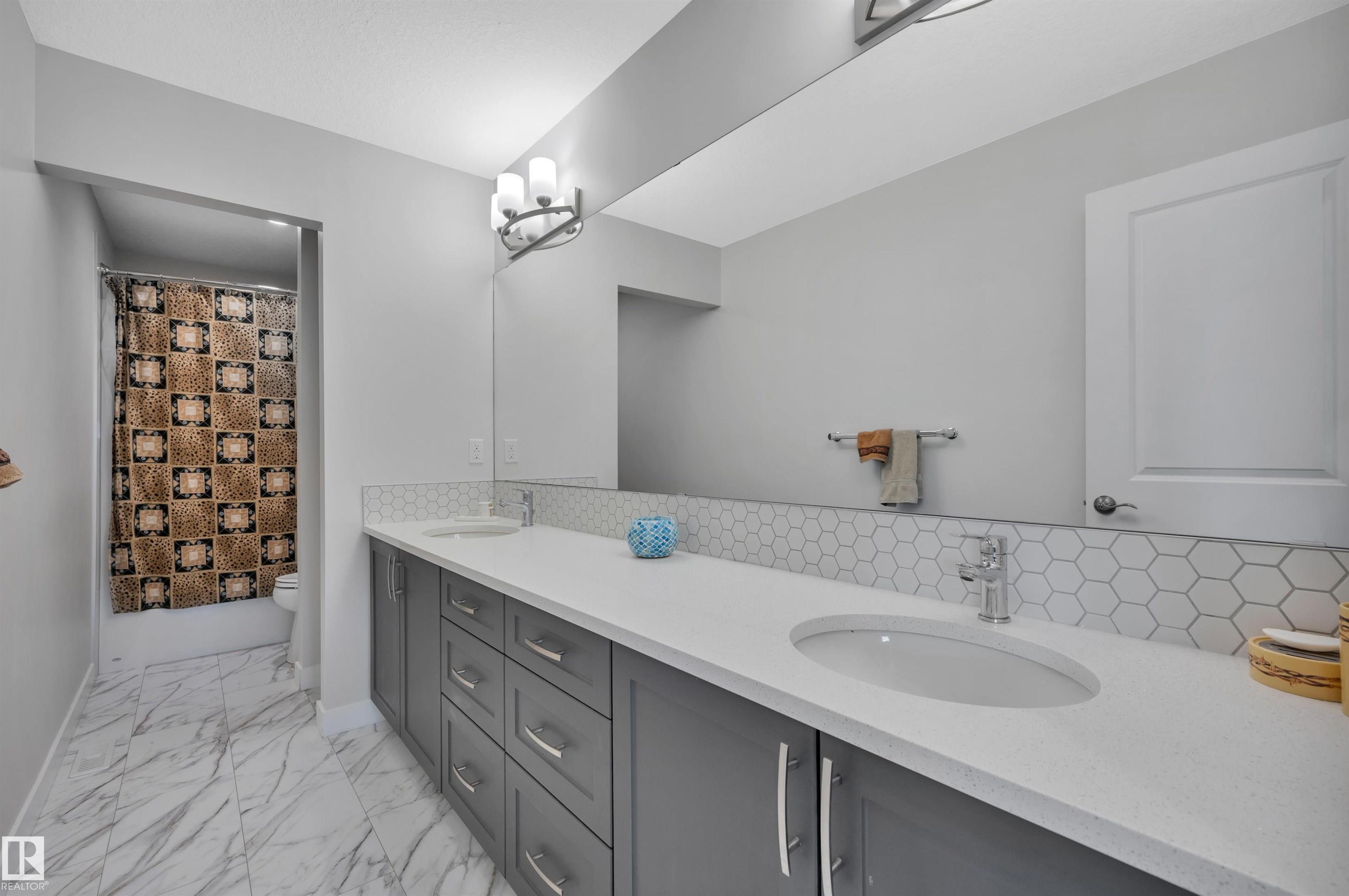 Photo 38 at 134 Edgewater Circle, Southfork, Leduc