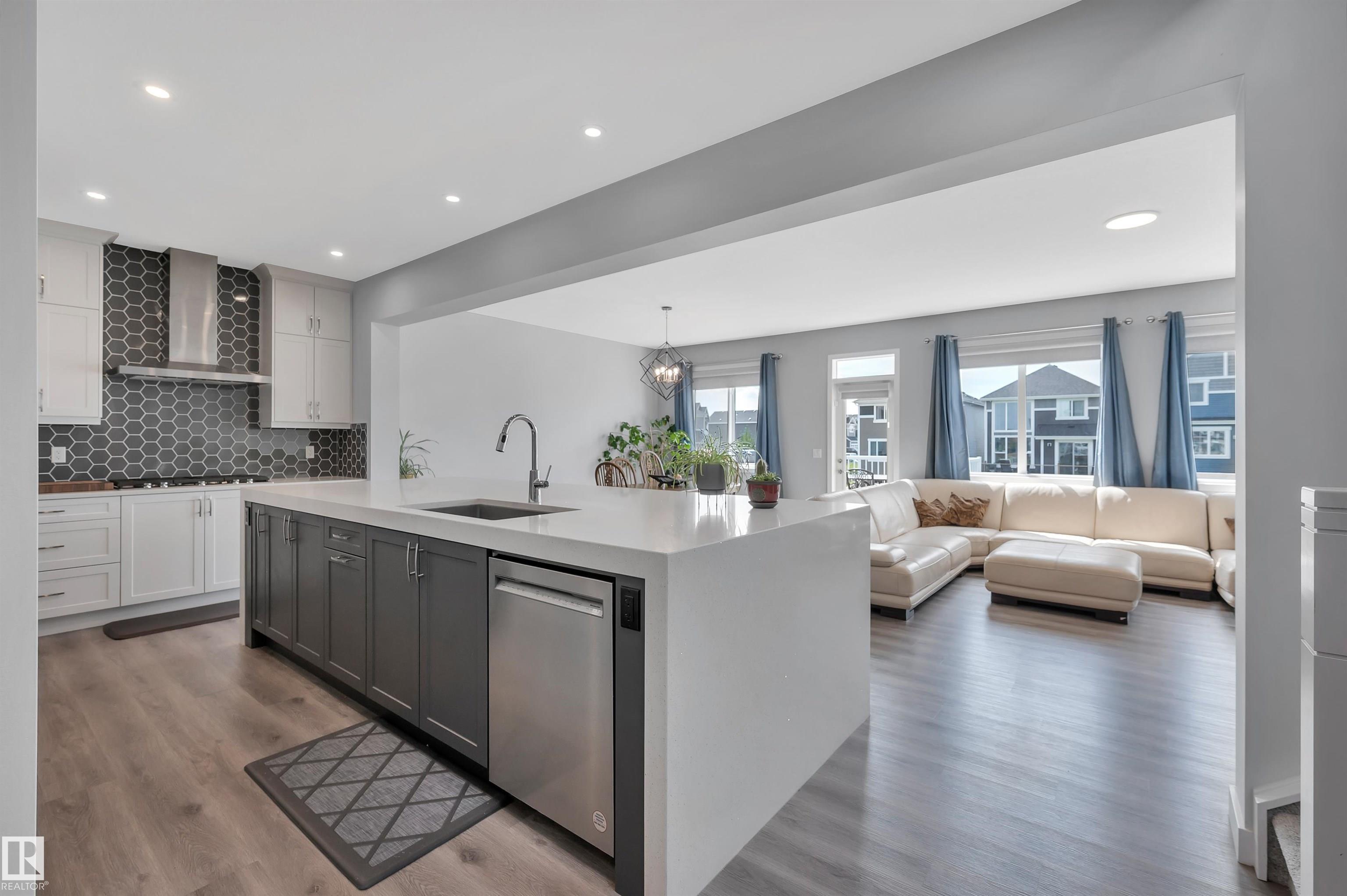 Photo 8 at 134 Edgewater Circle, Southfork, Leduc