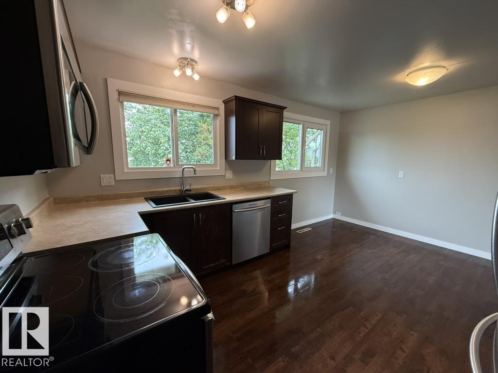 Photo 3 at 7323 130 Avenue NW, Balwin, Edmonton