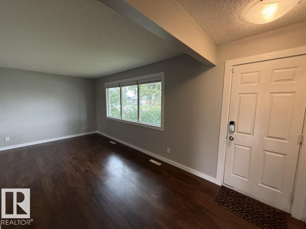 Photo 6 at 7323 130 Avenue NW, Balwin, Edmonton