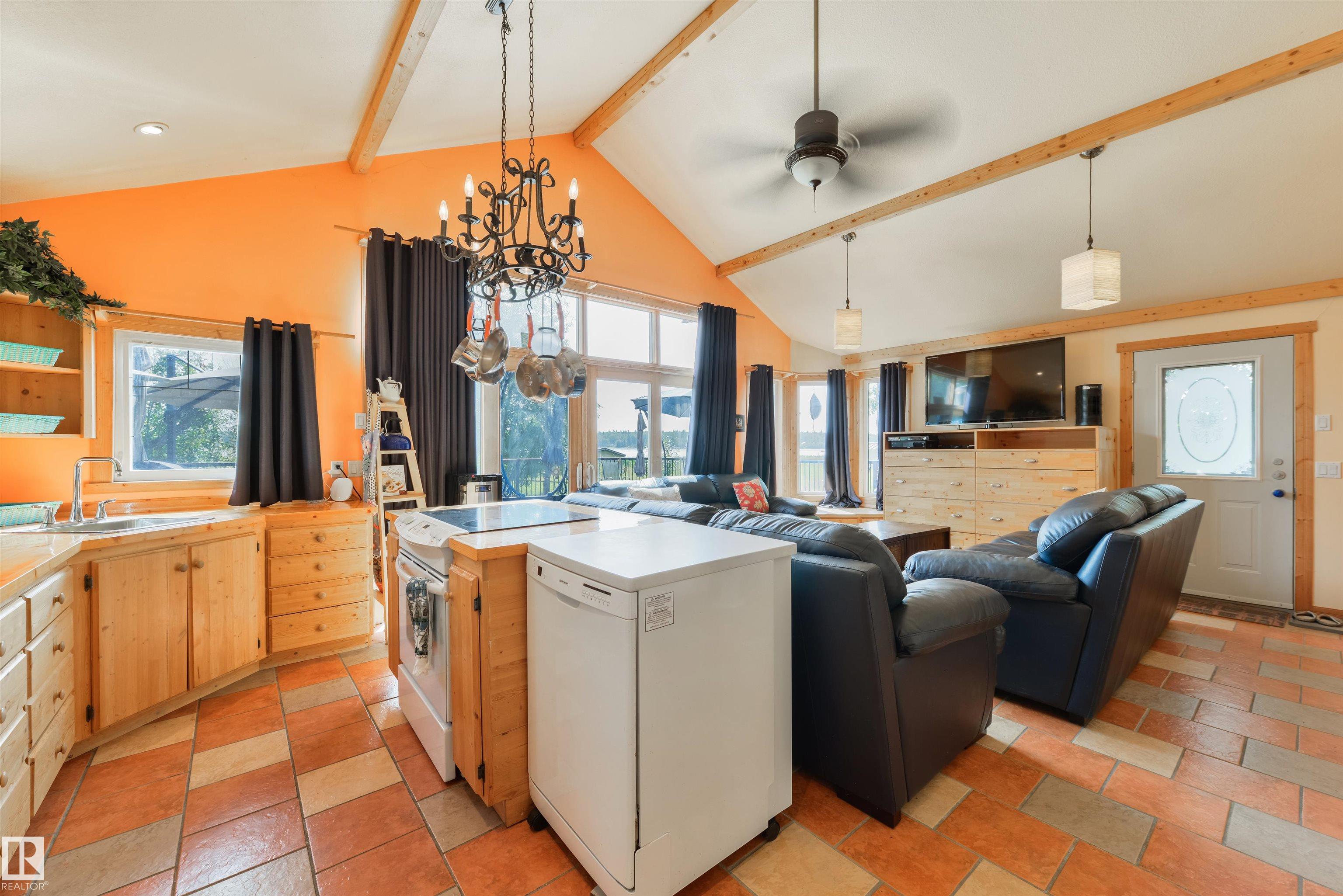 Photo 12 at 113 Bayview Drive, Lakeview, Rural Parkland County